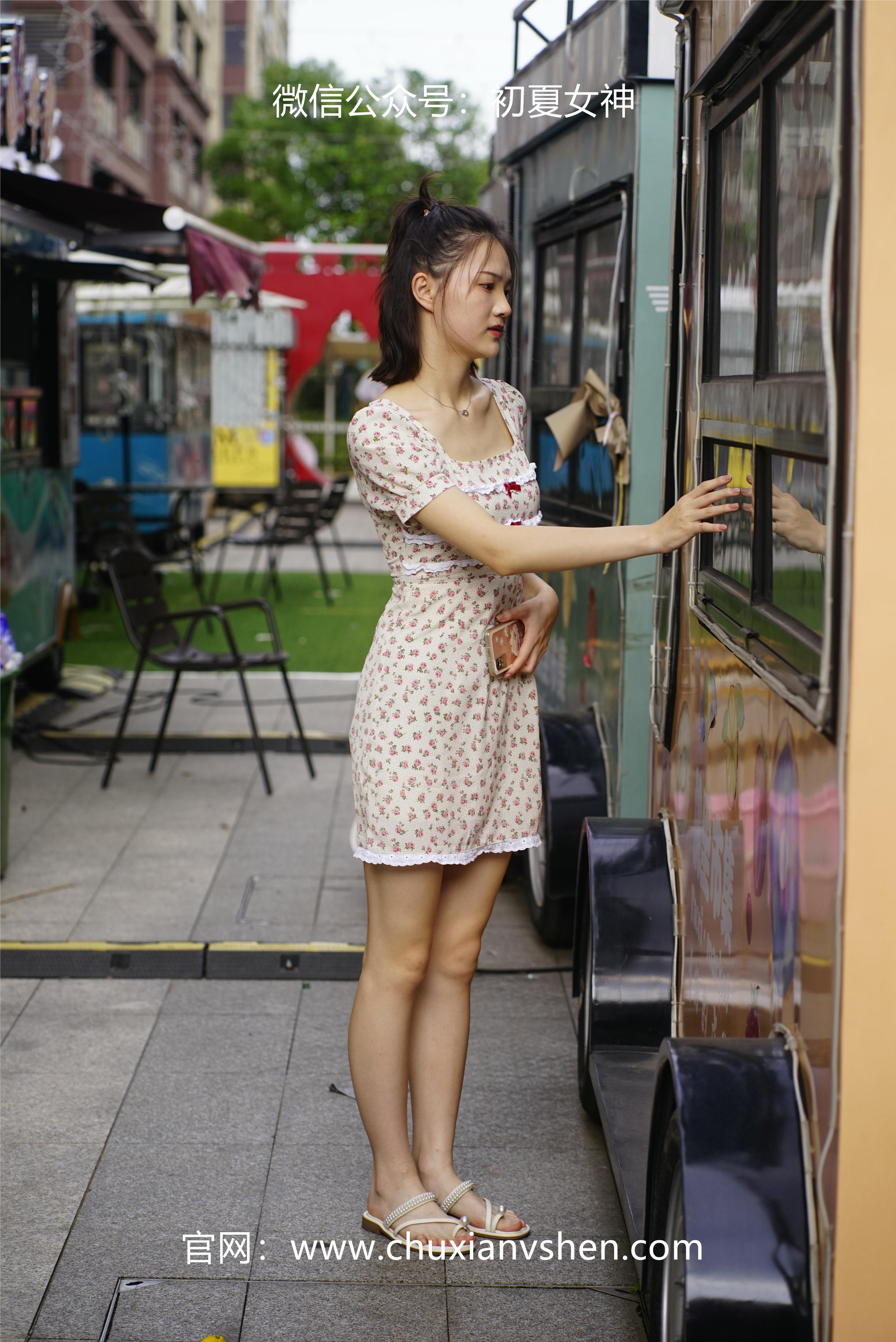 初夏女神 NO.043 大发 碎花小裙[136P+1V／4.68GB]_第2集