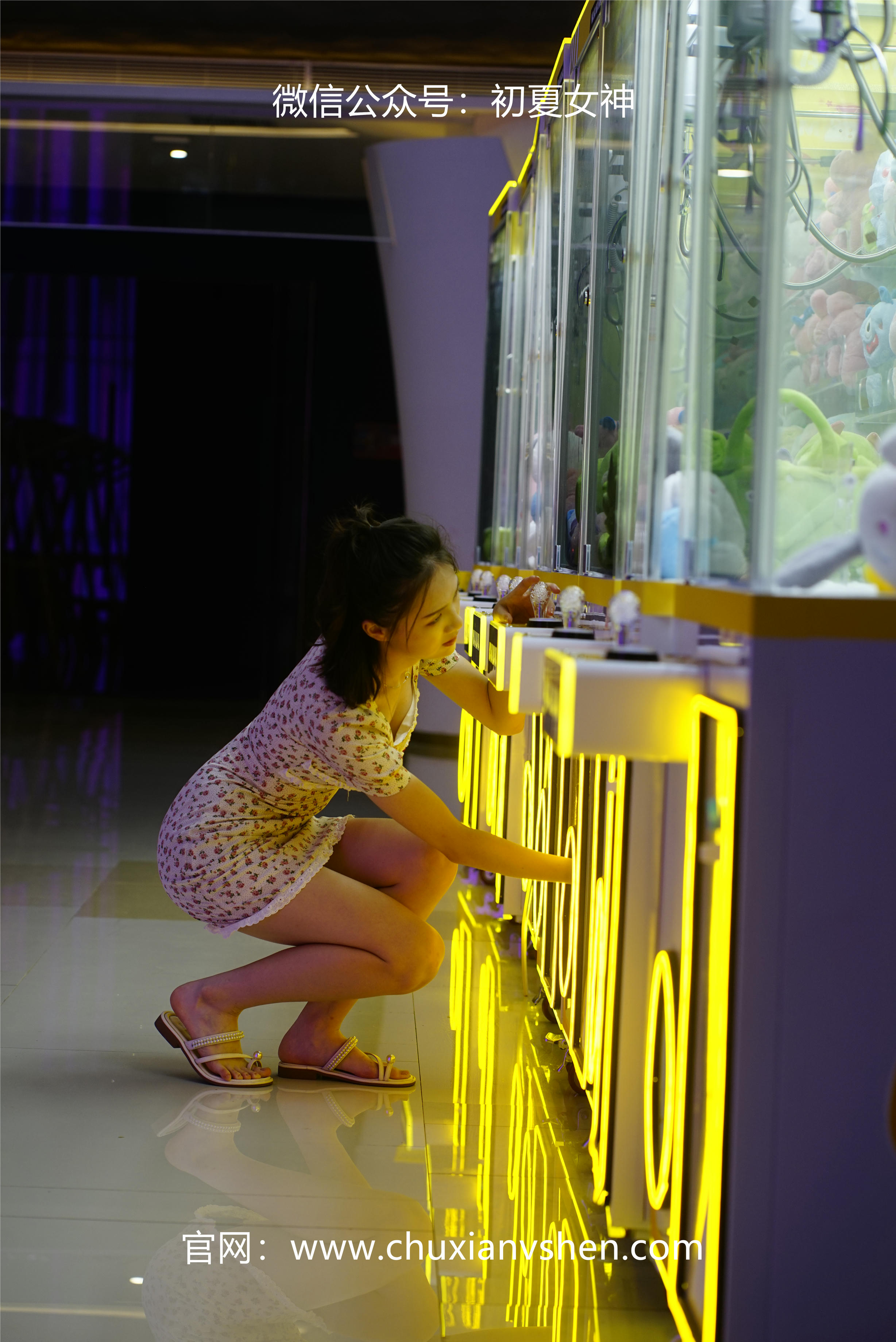 初夏女神 NO.043 大发 碎花小裙[136P+1V／4.68GB]_第3集