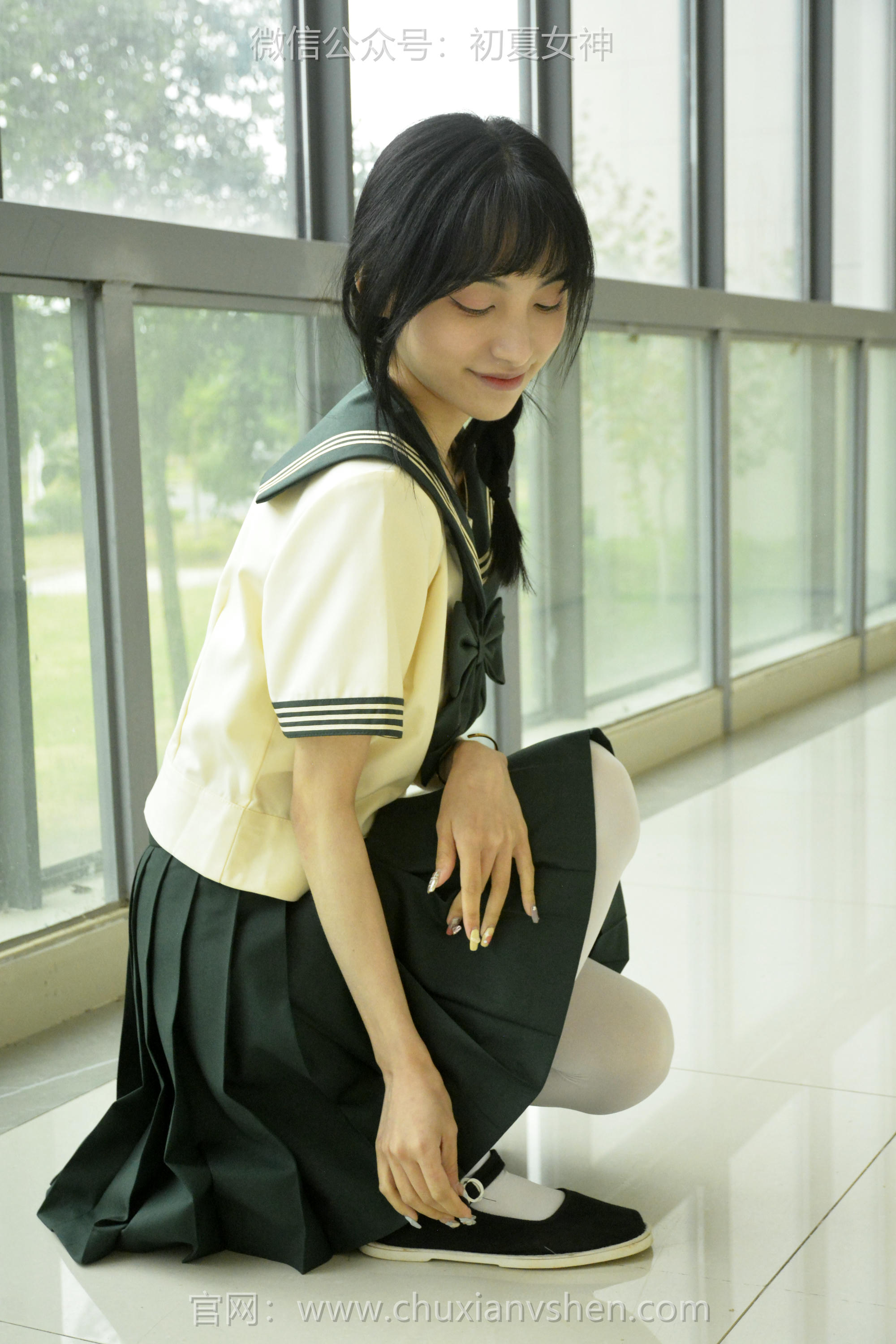 初夏女神 NO.237 柒柒~【绿色水手服】刚入手的水手服是时候展示一趟了 [140P1V 4.76 GB]_第6集