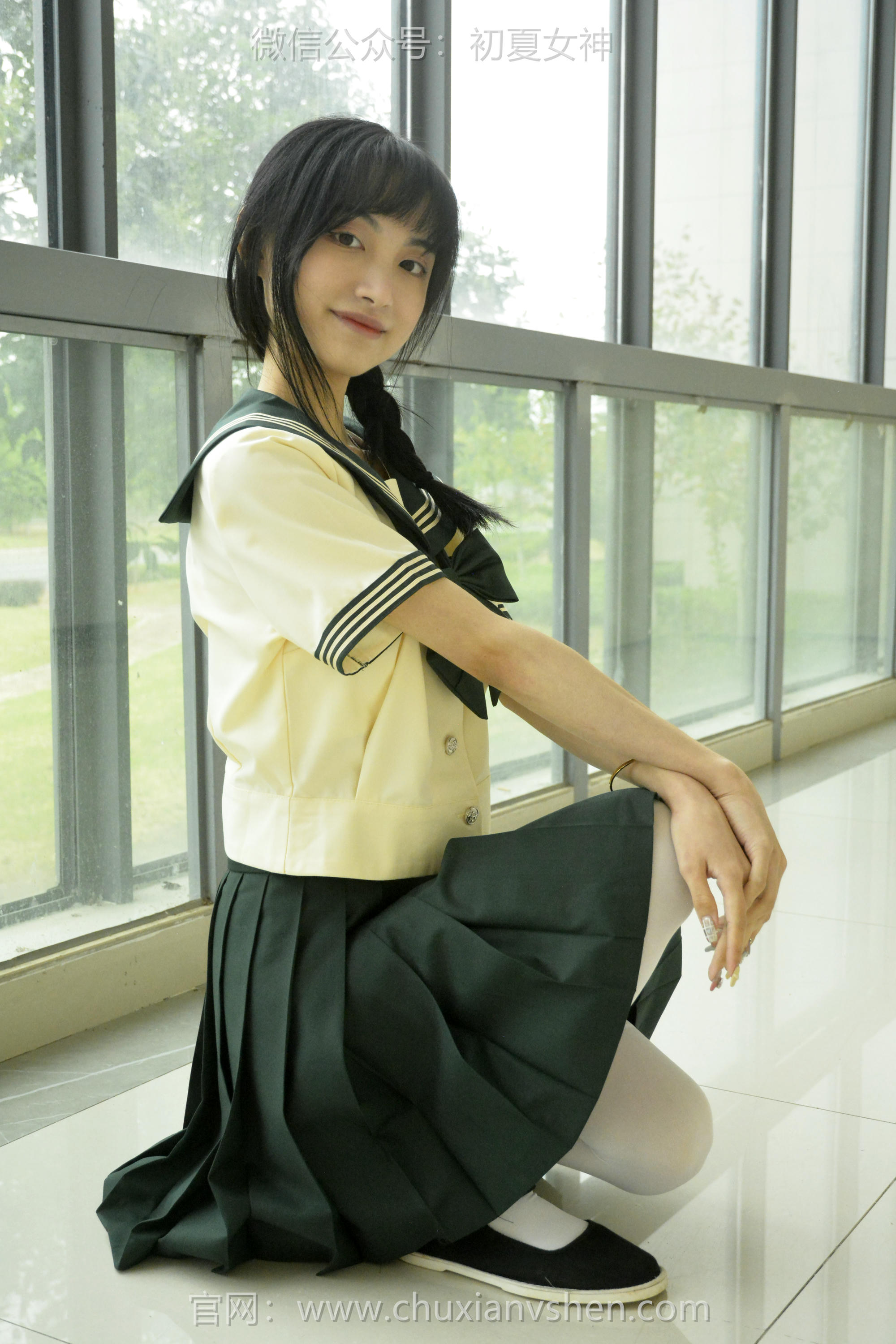 初夏女神 NO.237 柒柒~【绿色水手服】刚入手的水手服是时候展示一趟了 [140P1V 4.76 GB]_第6集