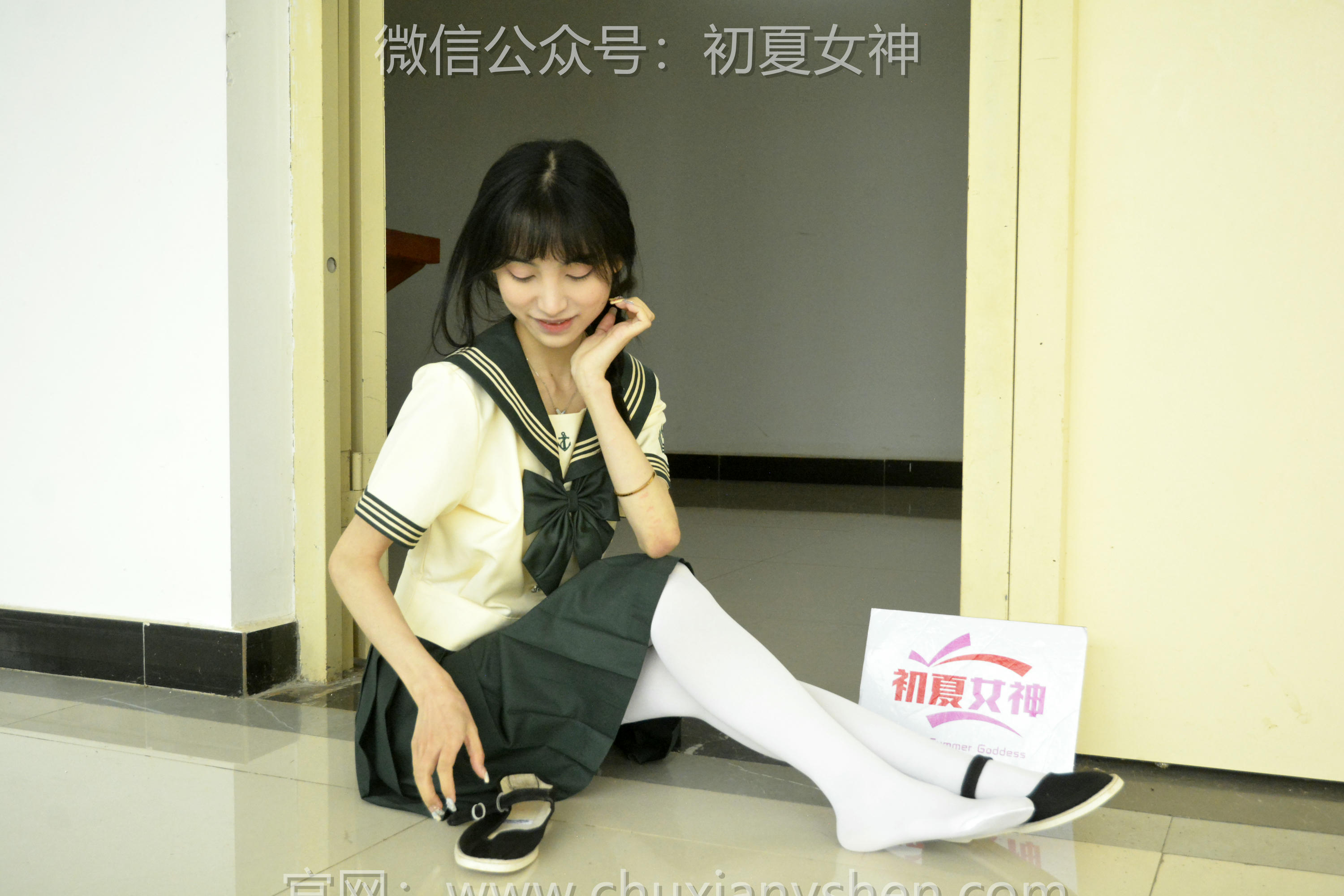 初夏女神 NO.237 柒柒~【绿色水手服】刚入手的水手服是时候展示一趟了 [140P1V 4.76 GB]_第6集