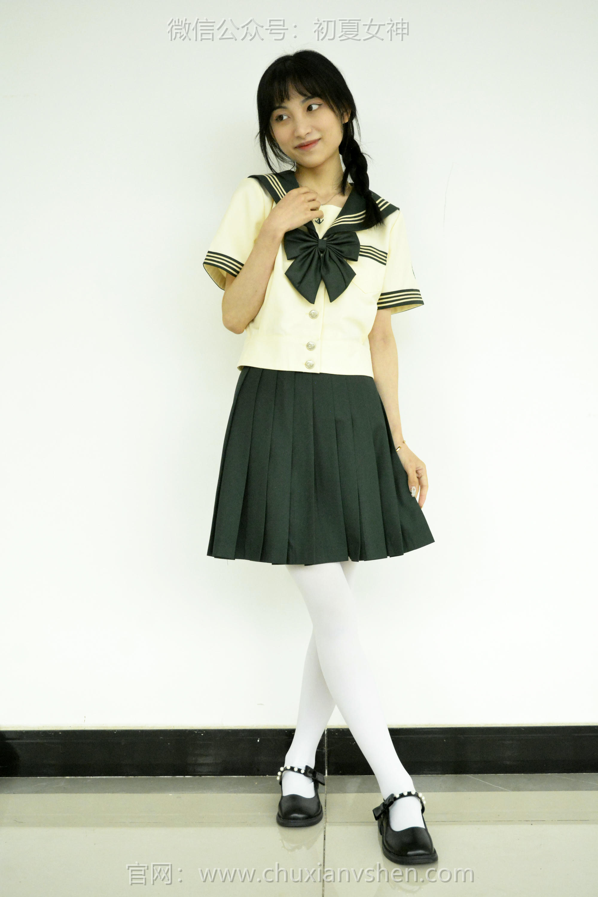 初夏女神 NO.237 柒柒~【绿色水手服】刚入手的水手服是时候展示一趟了 [140P1V 4.76 GB]_第2集