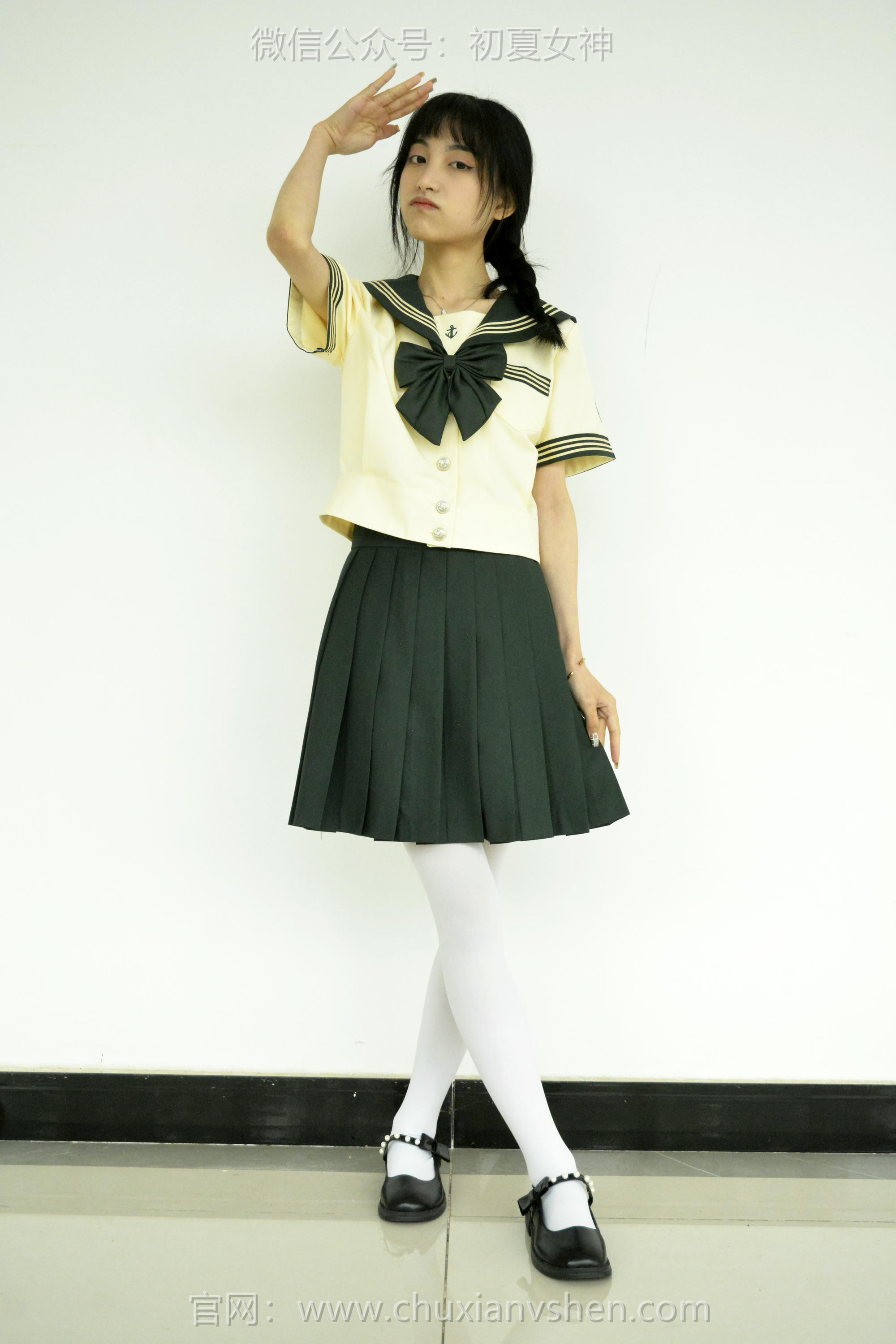 初夏女神 NO.237 柒柒~【绿色水手服】刚入手的水手服是时候展示一趟了 [140P1V 4.76 GB]_第2集