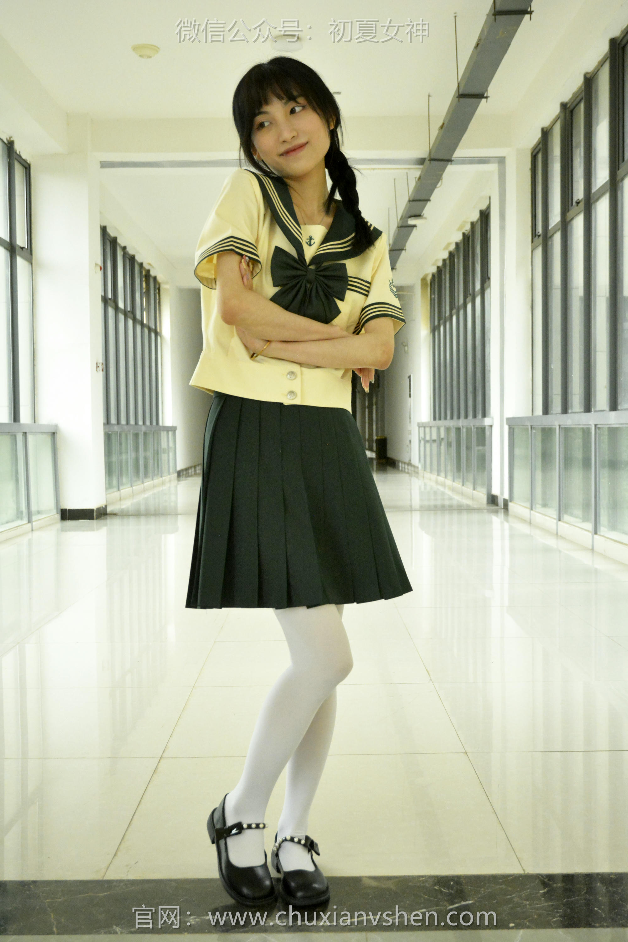 初夏女神 NO.237 柒柒~【绿色水手服】刚入手的水手服是时候展示一趟了 [140P1V 4.76 GB]_第1集