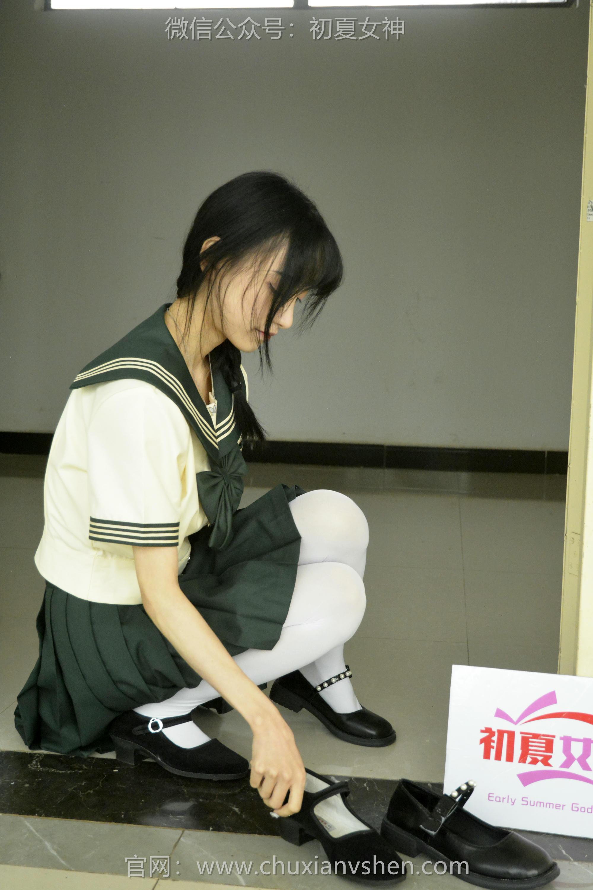 初夏女神 NO.237 柒柒~【绿色水手服】刚入手的水手服是时候展示一趟了 [140P1V 4.76 GB]_第2集