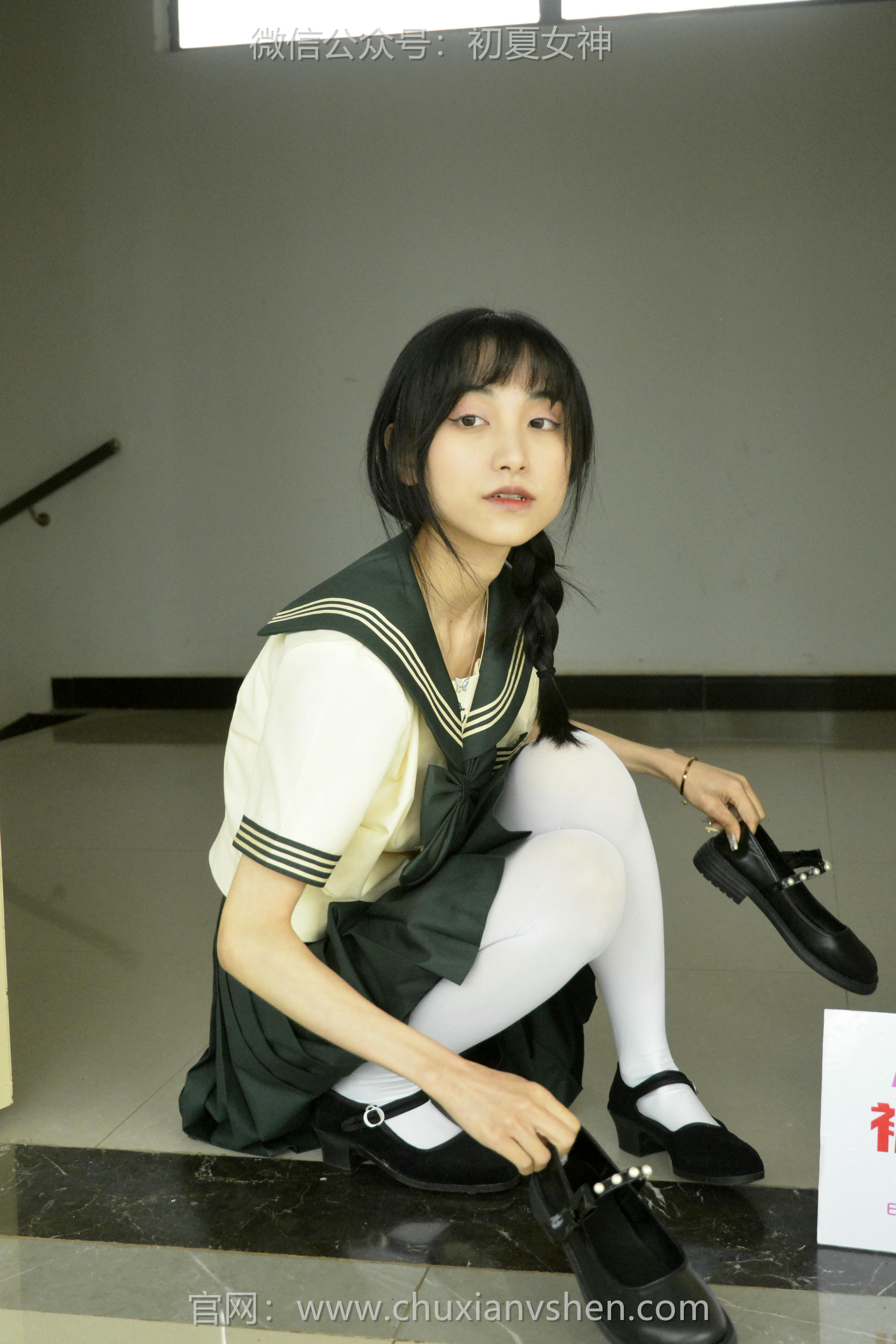 初夏女神 NO.237 柒柒~【绿色水手服】刚入手的水手服是时候展示一趟了 [140P1V 4.76 GB]_第3集