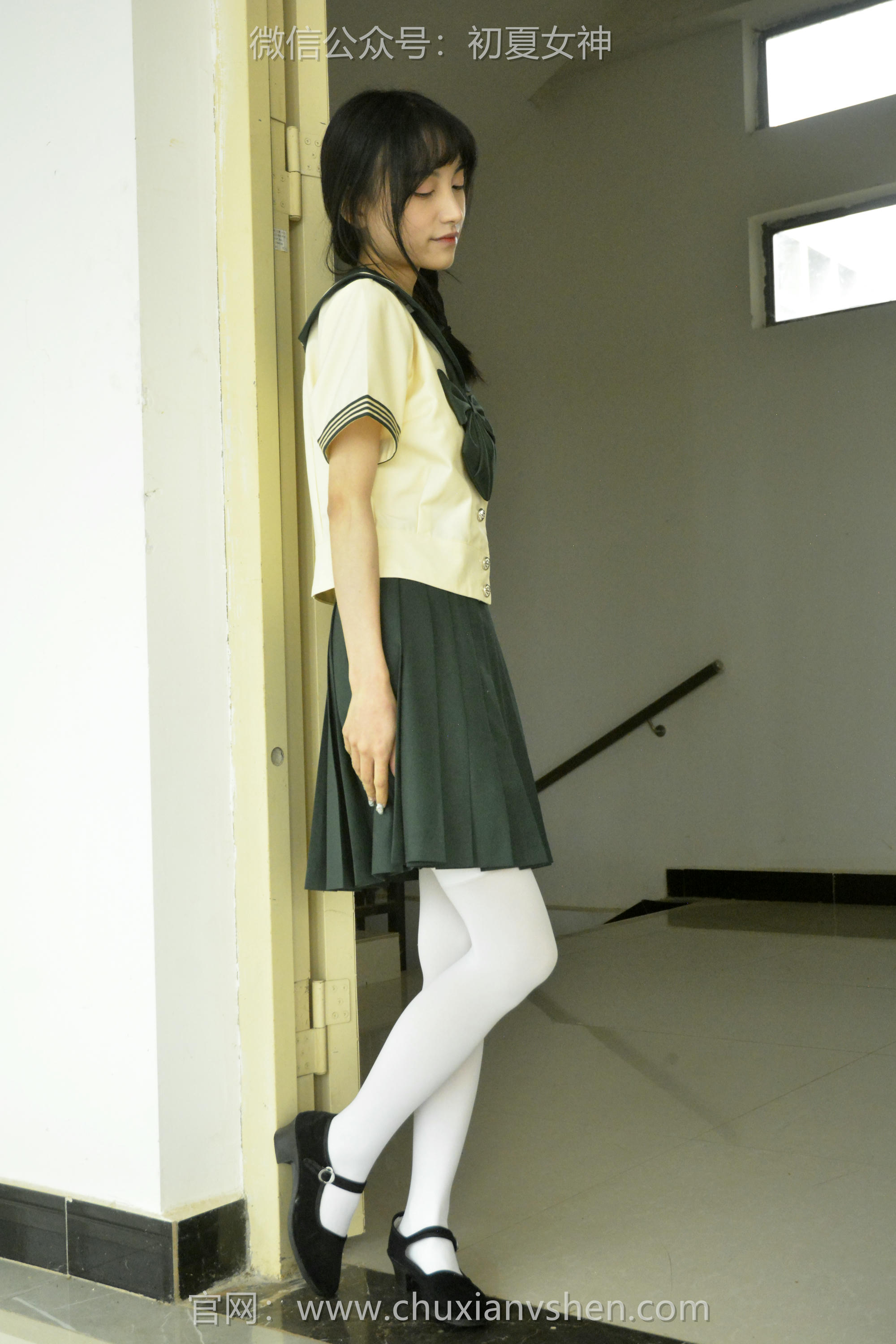 初夏女神 NO.237 柒柒~【绿色水手服】刚入手的水手服是时候展示一趟了 [140P1V 4.76 GB]_第3集