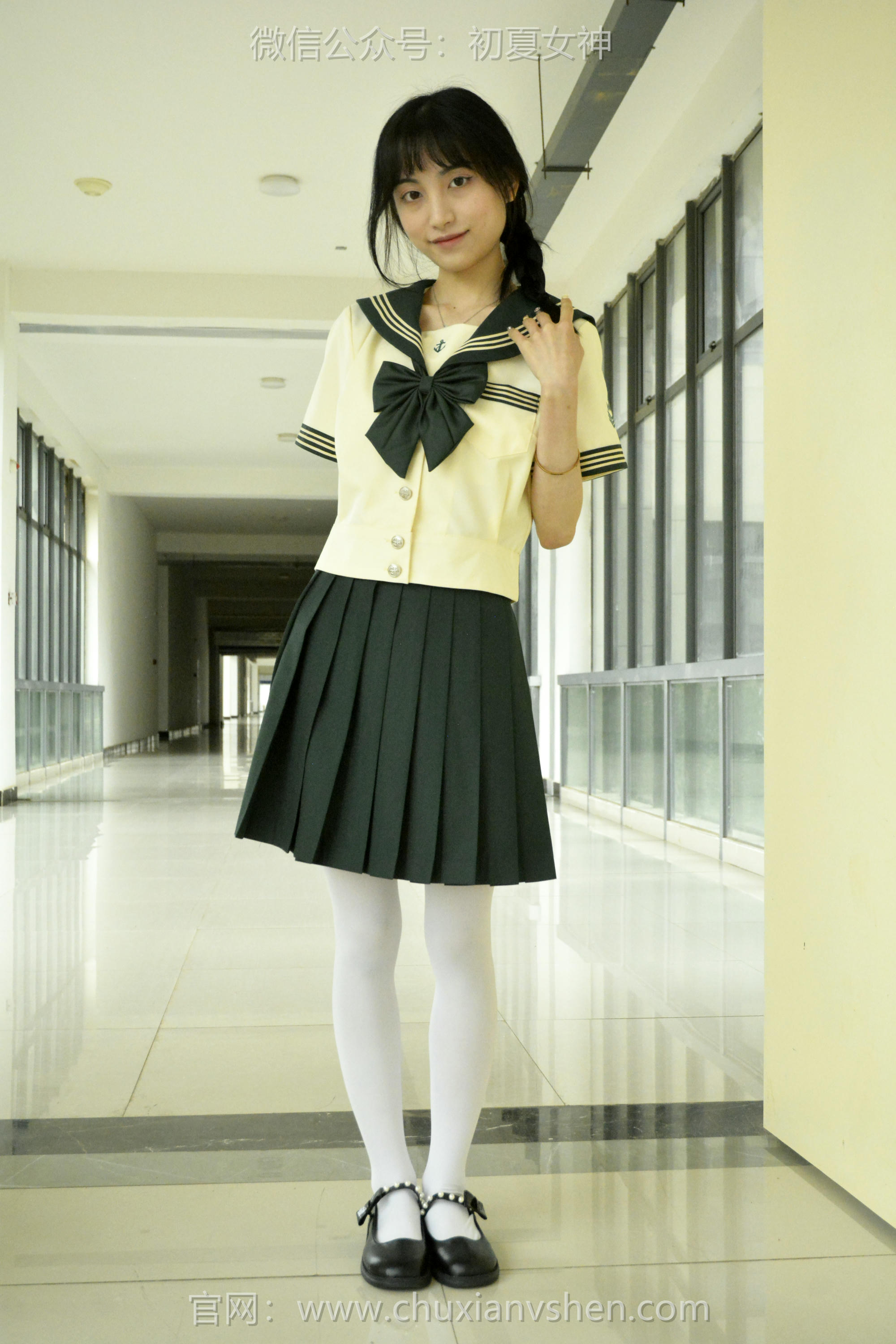 初夏女神 NO.237 柒柒~【绿色水手服】刚入手的水手服是时候展示一趟了 [140P1V 4.76 GB]_第1集