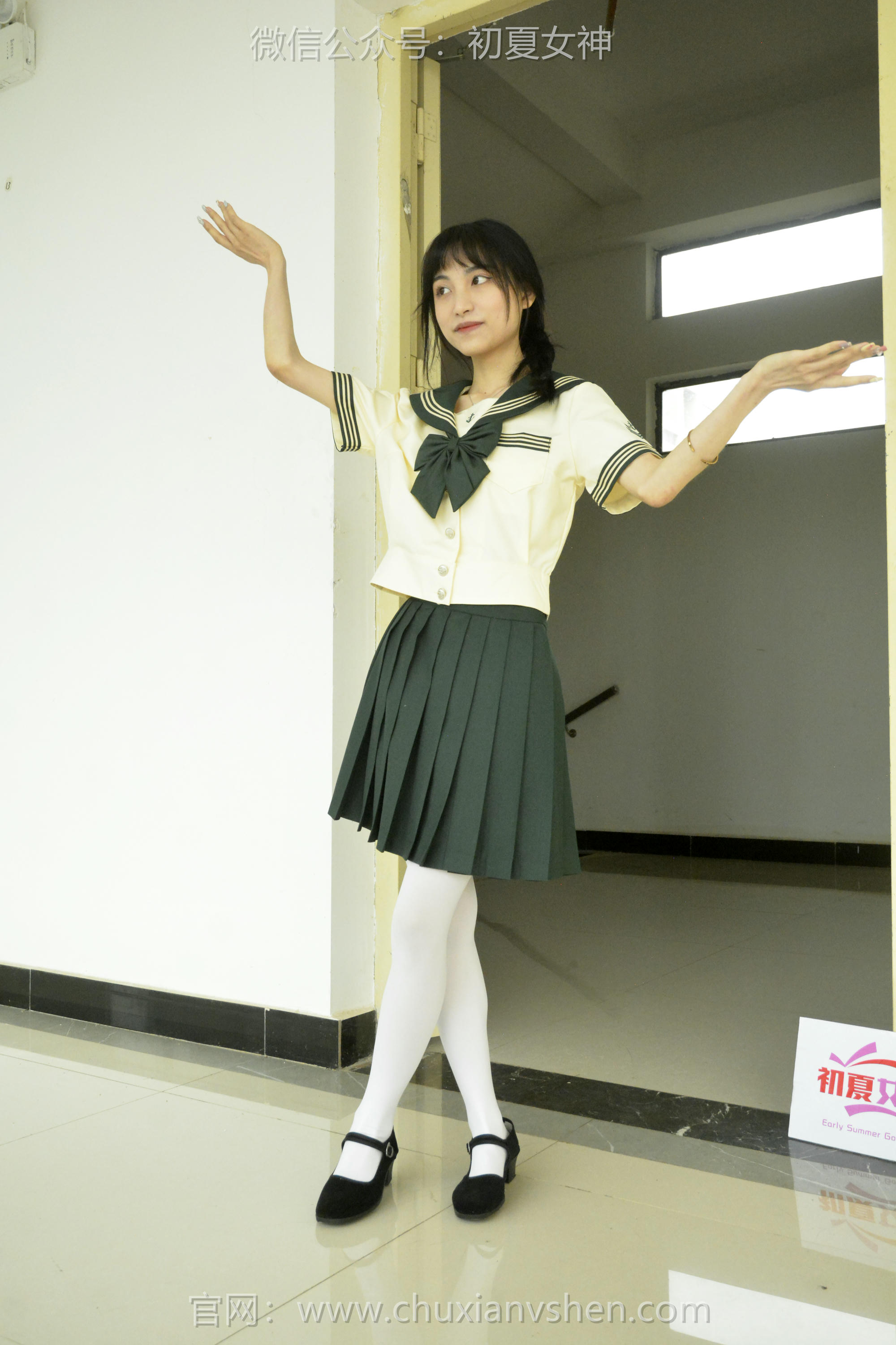 初夏女神 NO.237 柒柒~【绿色水手服】刚入手的水手服是时候展示一趟了 [140P1V 4.76 GB]_第3集