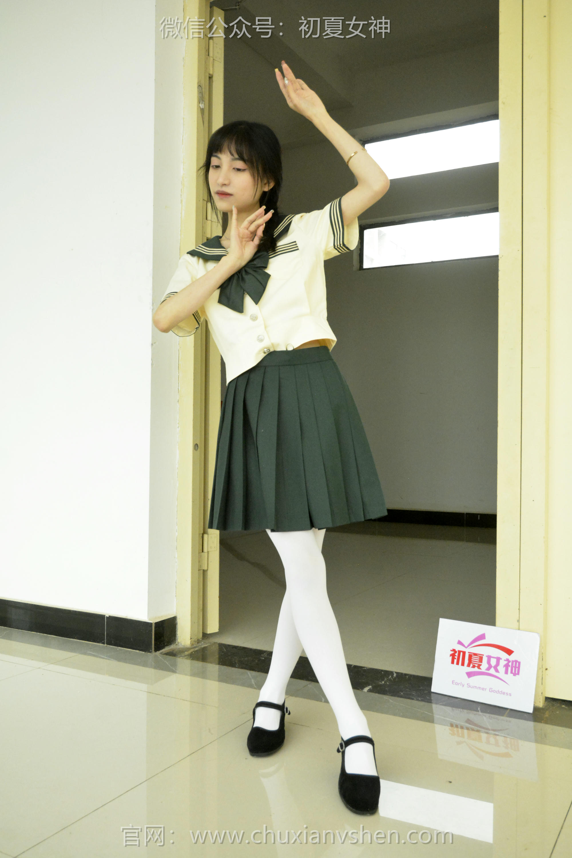 初夏女神 NO.237 柒柒~【绿色水手服】刚入手的水手服是时候展示一趟了 [140P1V 4.76 GB]_第3集