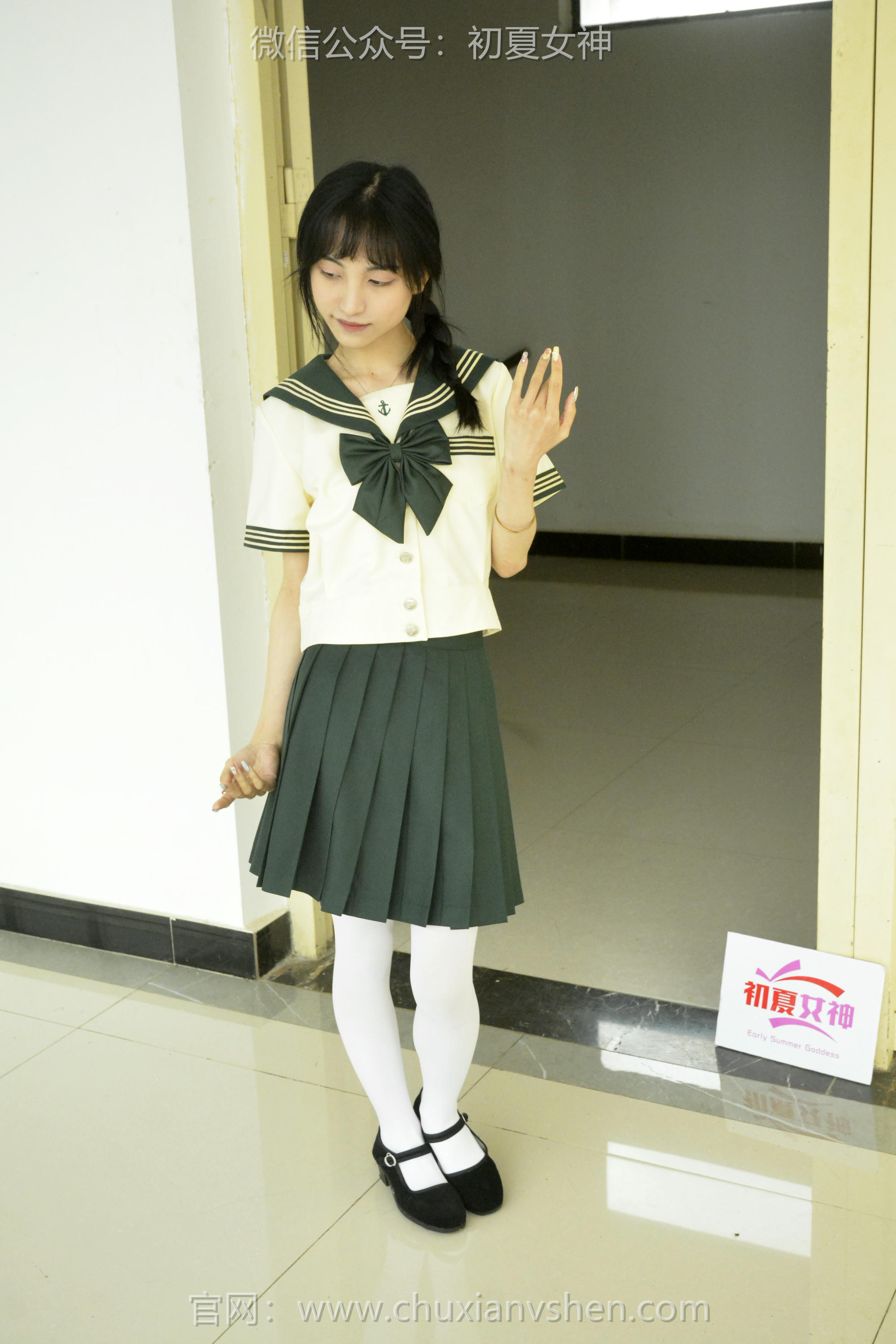 初夏女神 NO.237 柒柒~【绿色水手服】刚入手的水手服是时候展示一趟了 [140P1V 4.76 GB]_第3集