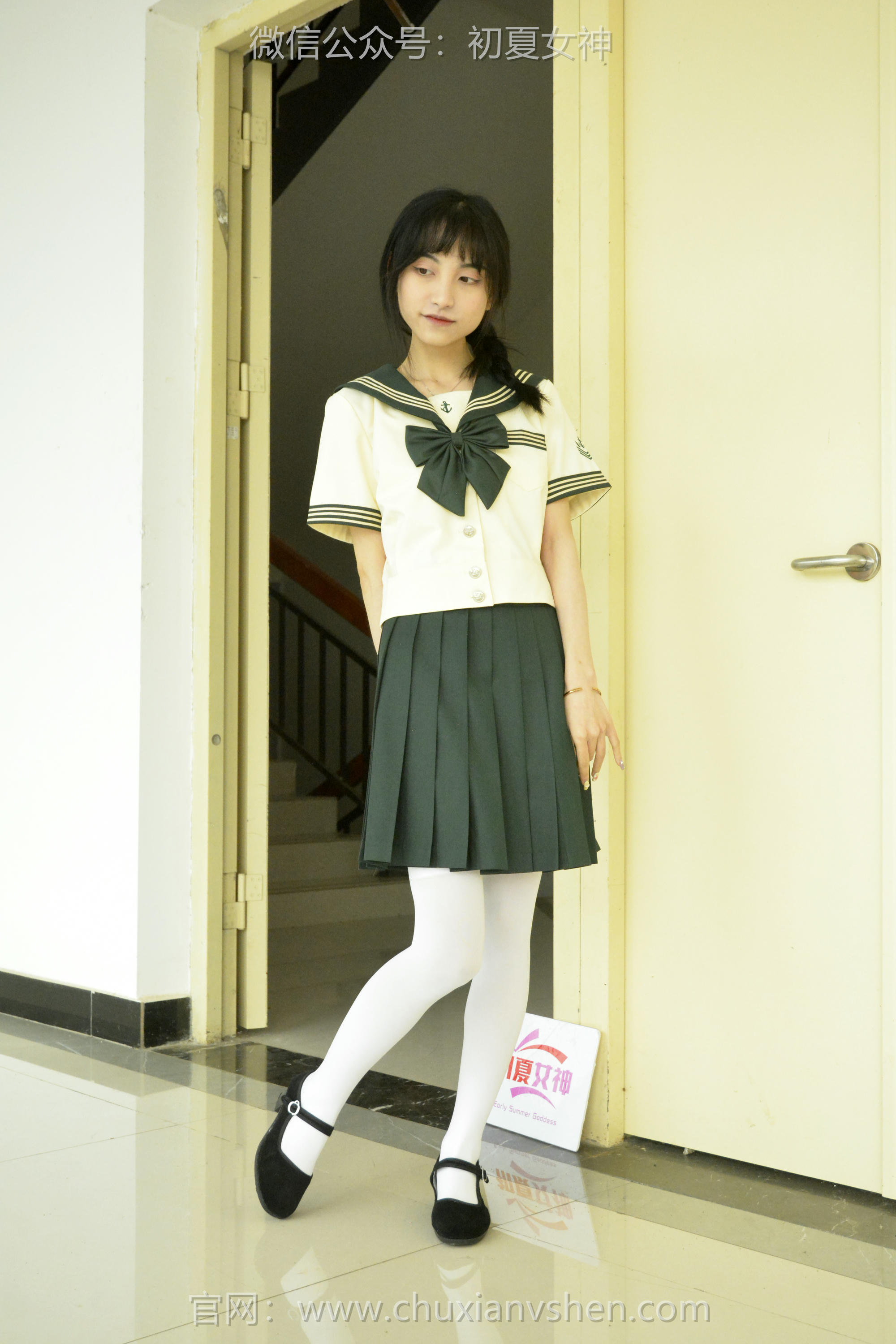 初夏女神 NO.237 柒柒~【绿色水手服】刚入手的水手服是时候展示一趟了 [140P1V 4.76 GB]_第3集