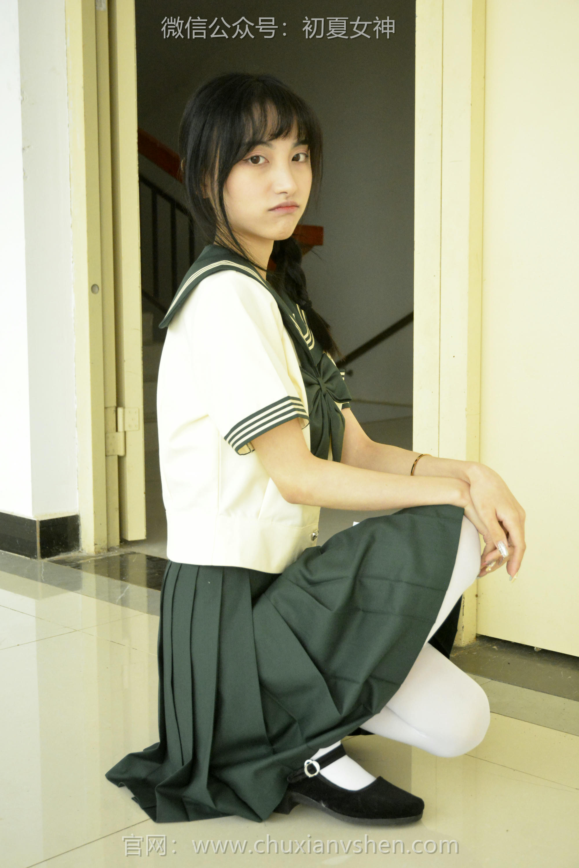 初夏女神 NO.237 柒柒~【绿色水手服】刚入手的水手服是时候展示一趟了 [140P1V 4.76 GB]_第4集