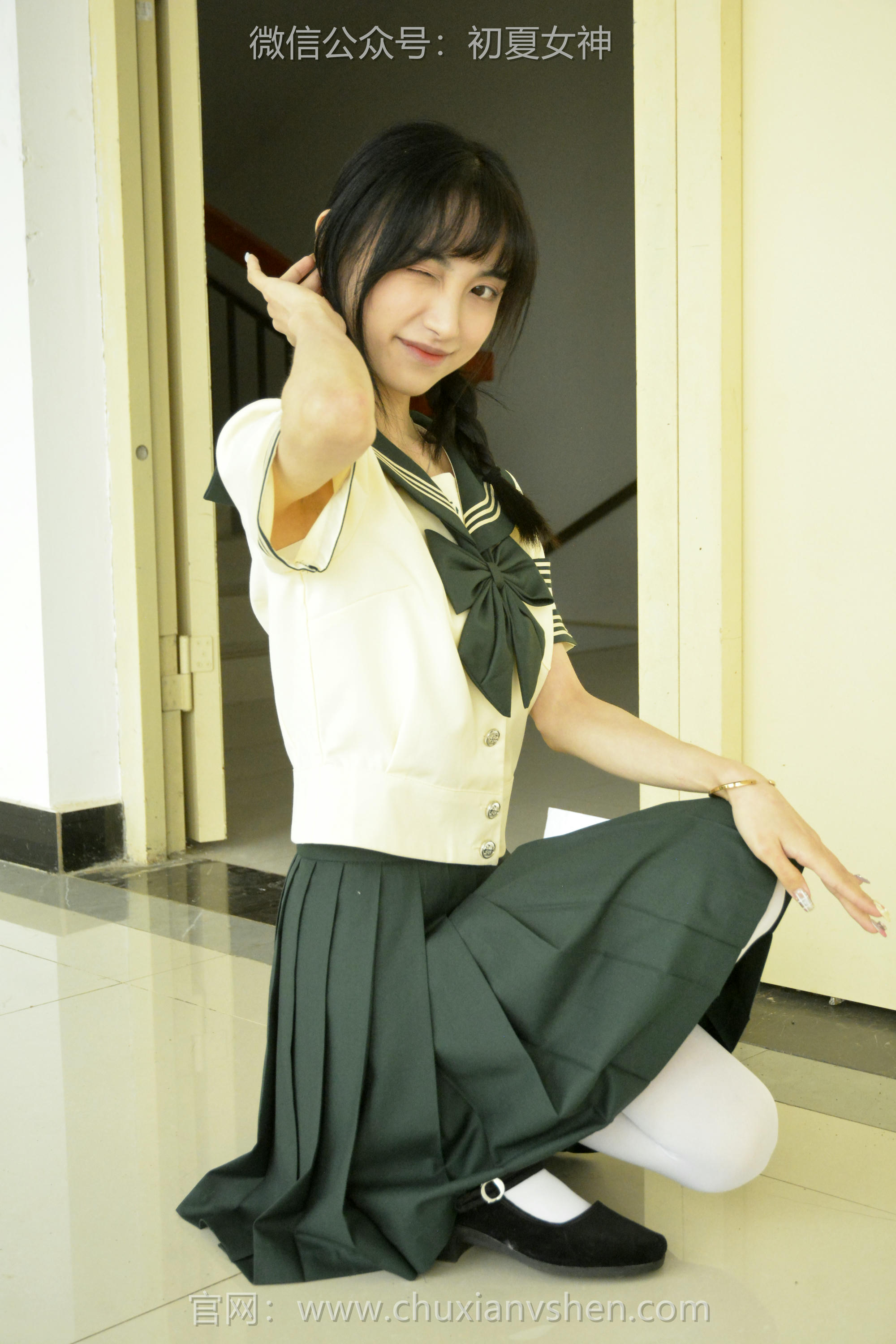 初夏女神 NO.237 柒柒~【绿色水手服】刚入手的水手服是时候展示一趟了 [140P1V 4.76 GB]_第4集