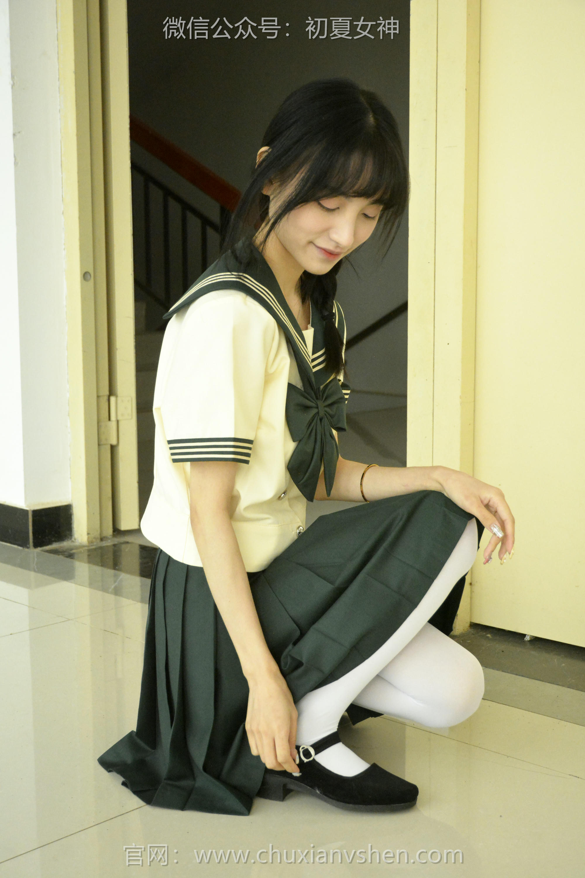 初夏女神 NO.237 柒柒~【绿色水手服】刚入手的水手服是时候展示一趟了 [140P1V 4.76 GB]_第4集