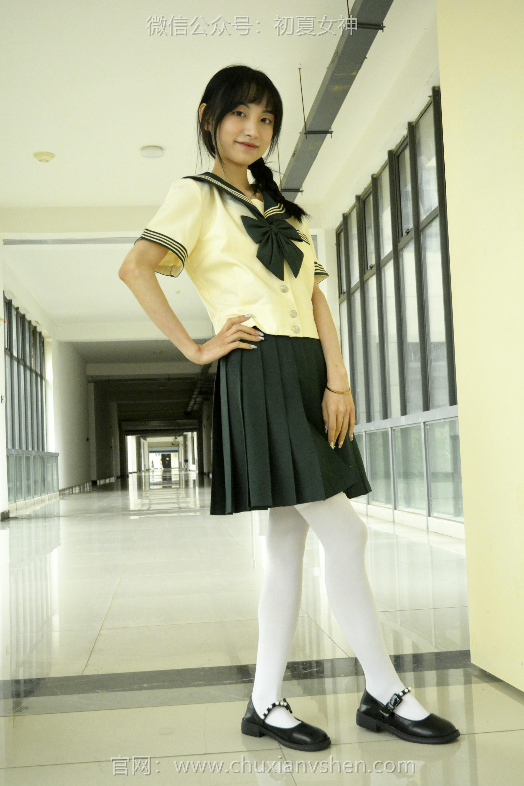 初夏女神 NO.237 柒柒~【绿色水手服】刚入手的水手服是时候展示一趟了 [140P1V 4.76 GB]_第1集