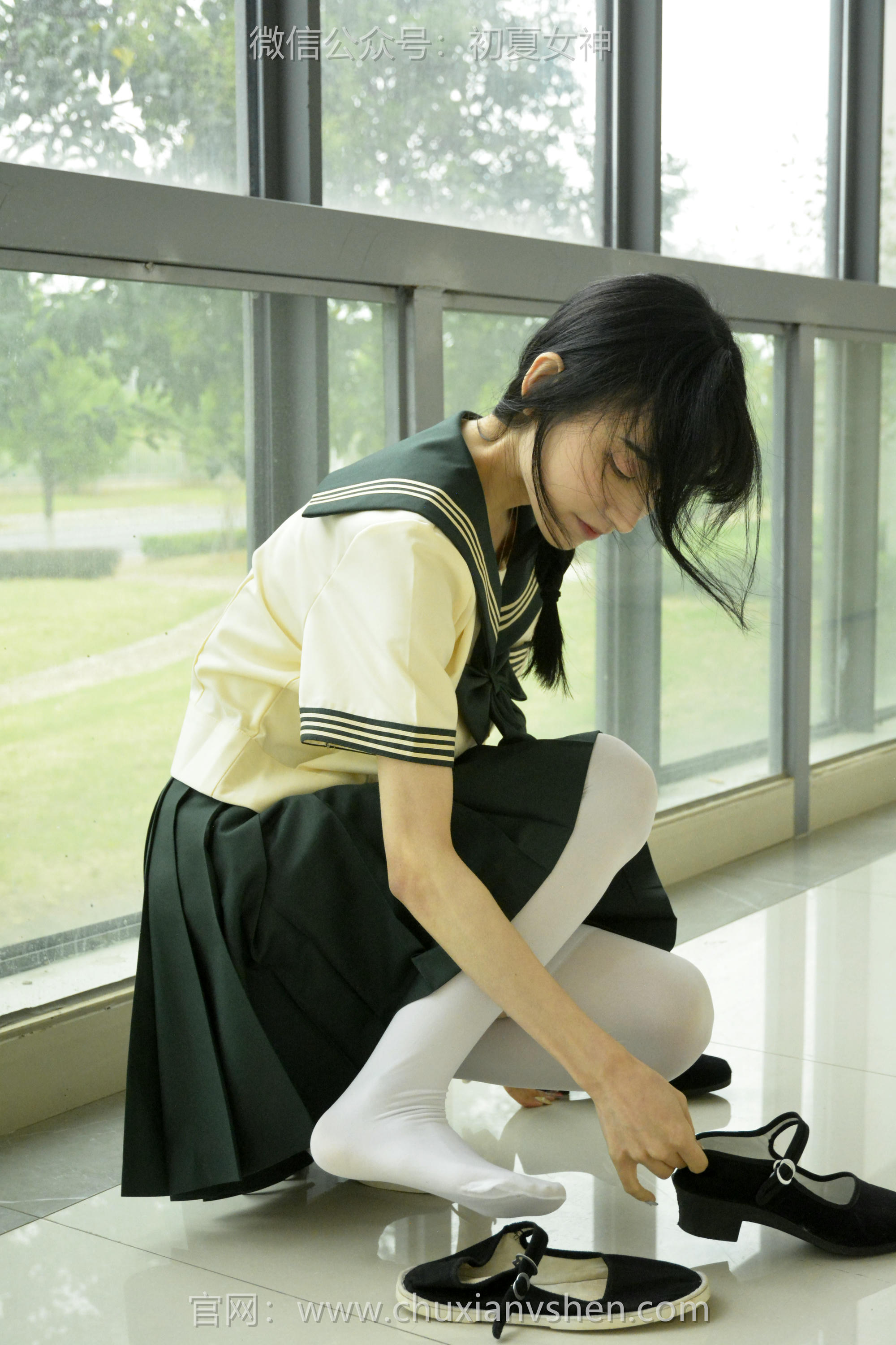 初夏女神 NO.237 柒柒~【绿色水手服】刚入手的水手服是时候展示一趟了 [140P1V 4.76 GB]_第5集