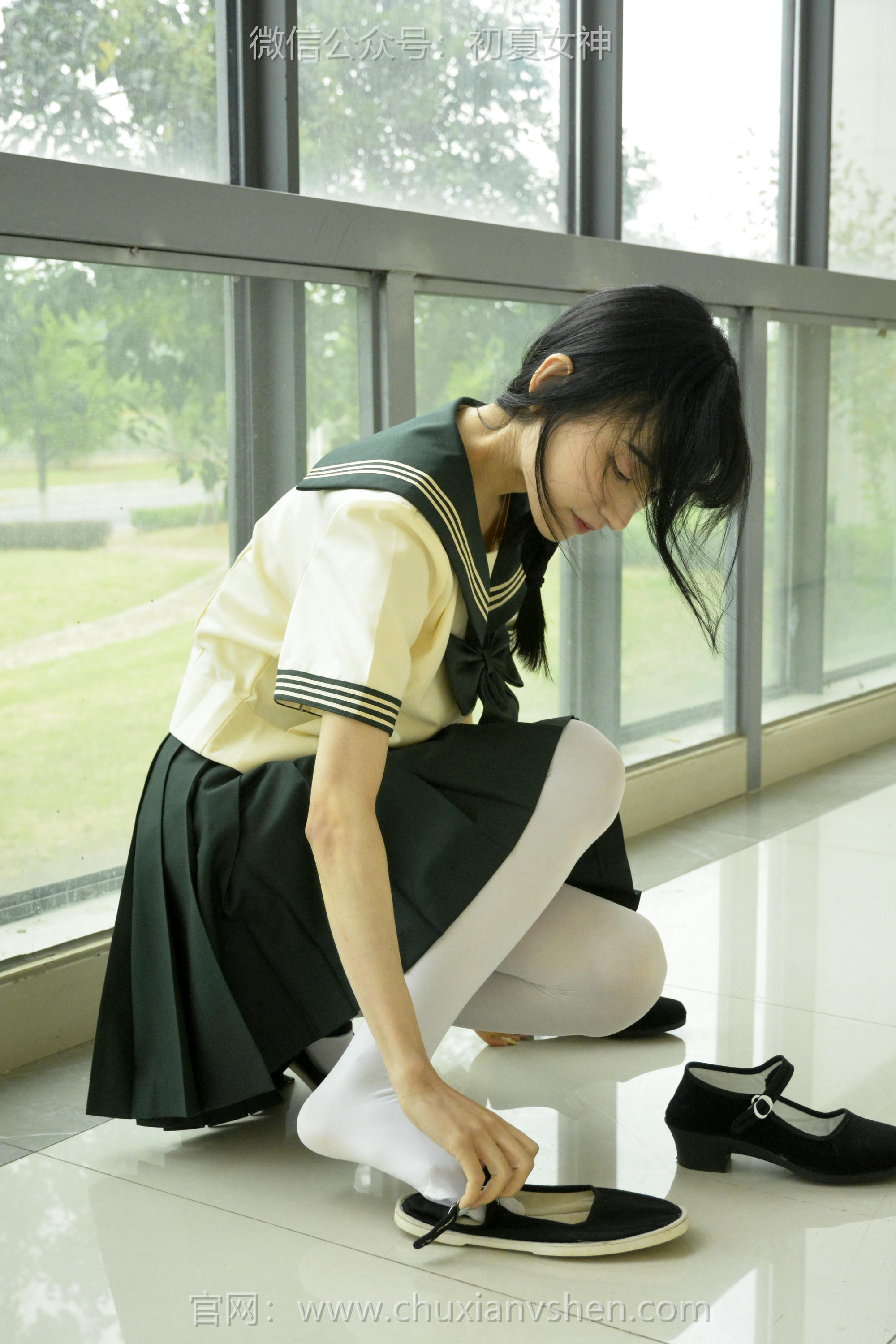 初夏女神 NO.237 柒柒~【绿色水手服】刚入手的水手服是时候展示一趟了 [140P1V 4.76 GB]_第5集