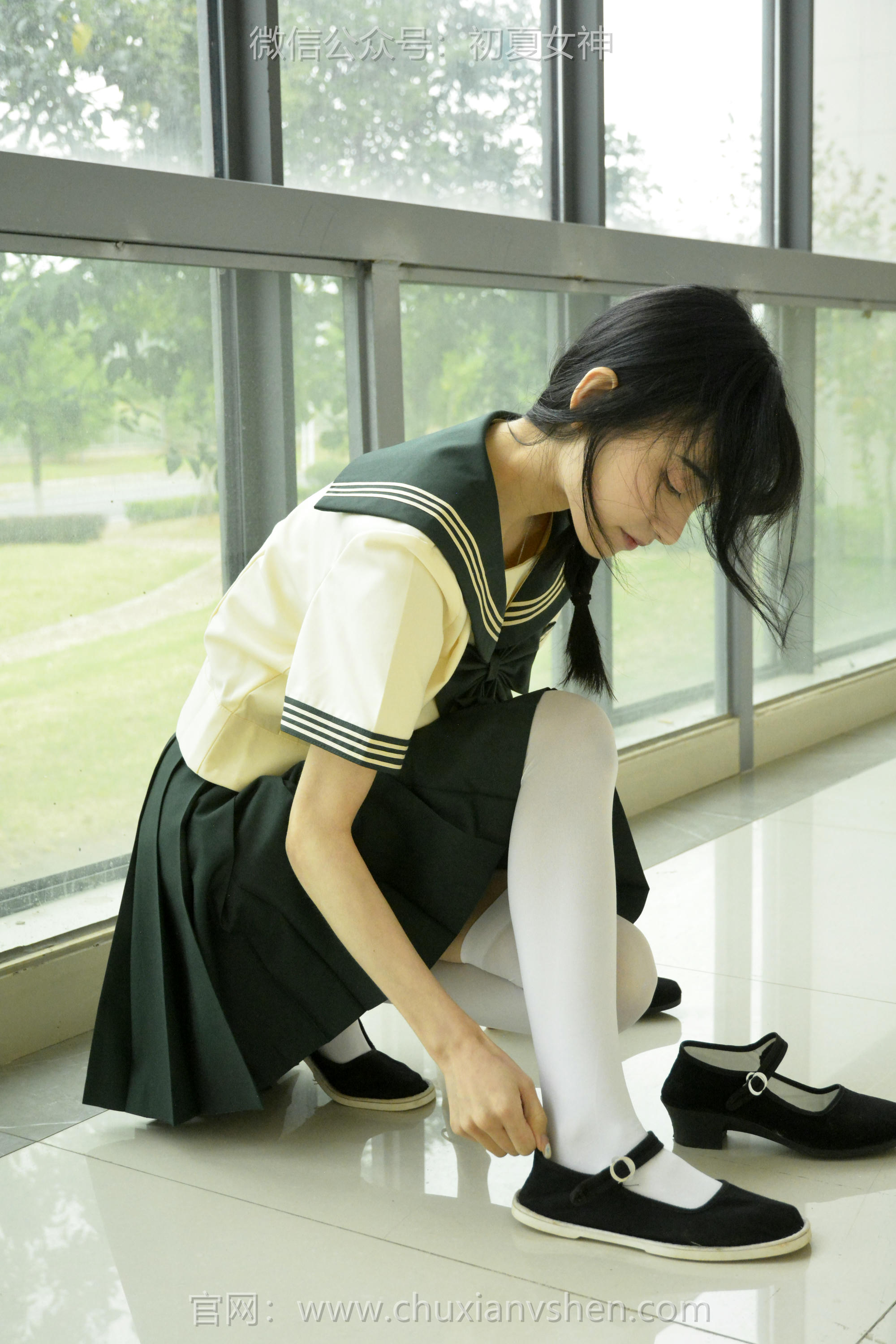 初夏女神 NO.237 柒柒~【绿色水手服】刚入手的水手服是时候展示一趟了 [140P1V 4.76 GB]_第5集