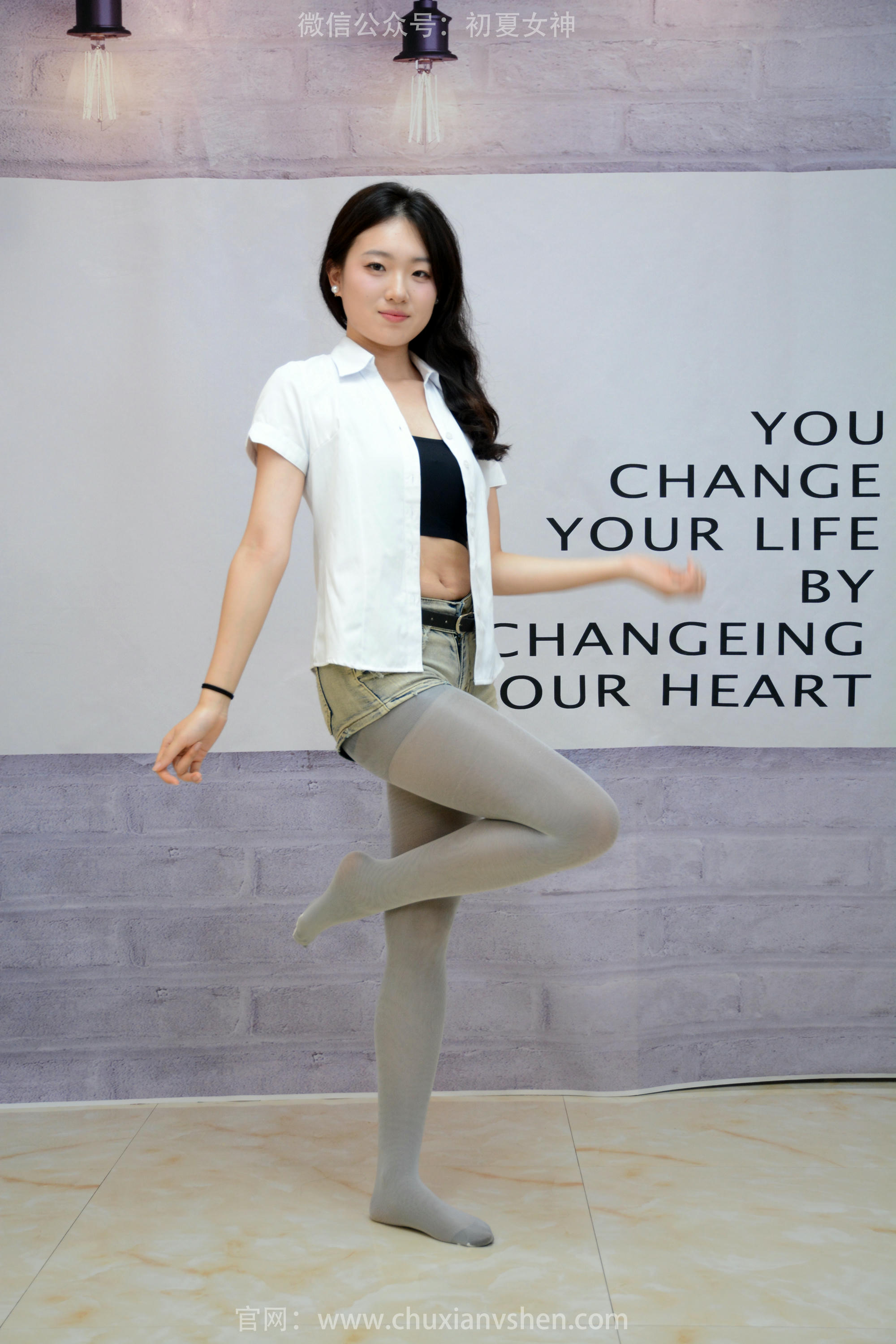 初夏女神 NO.242 环环~【异国风情】啥叫异国风情？乱扯，我不就是袜子不一样了 [140P1V 5.64GB]_第1集