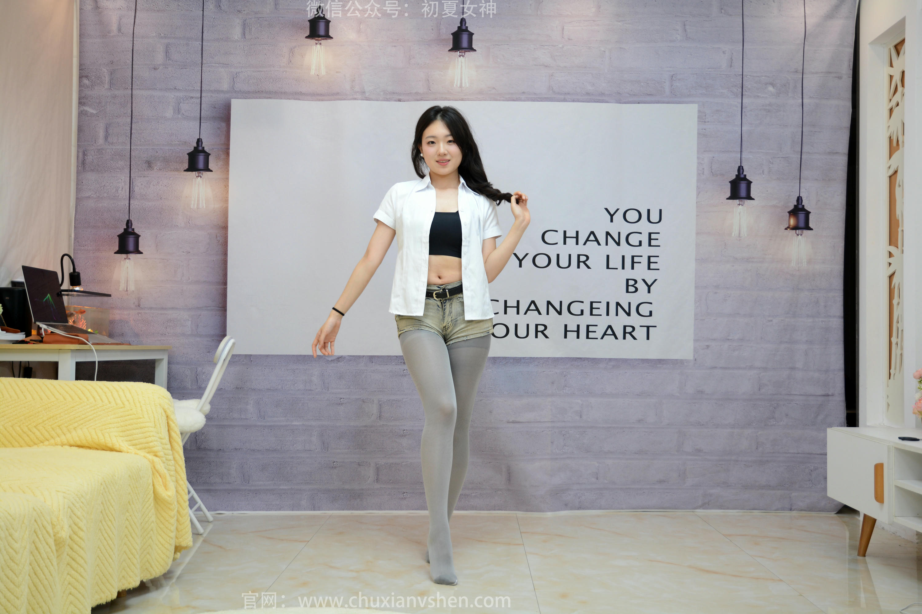 初夏女神 NO.242 环环~【异国风情】啥叫异国风情？乱扯，我不就是袜子不一样了 [140P1V 5.64GB]_第1集