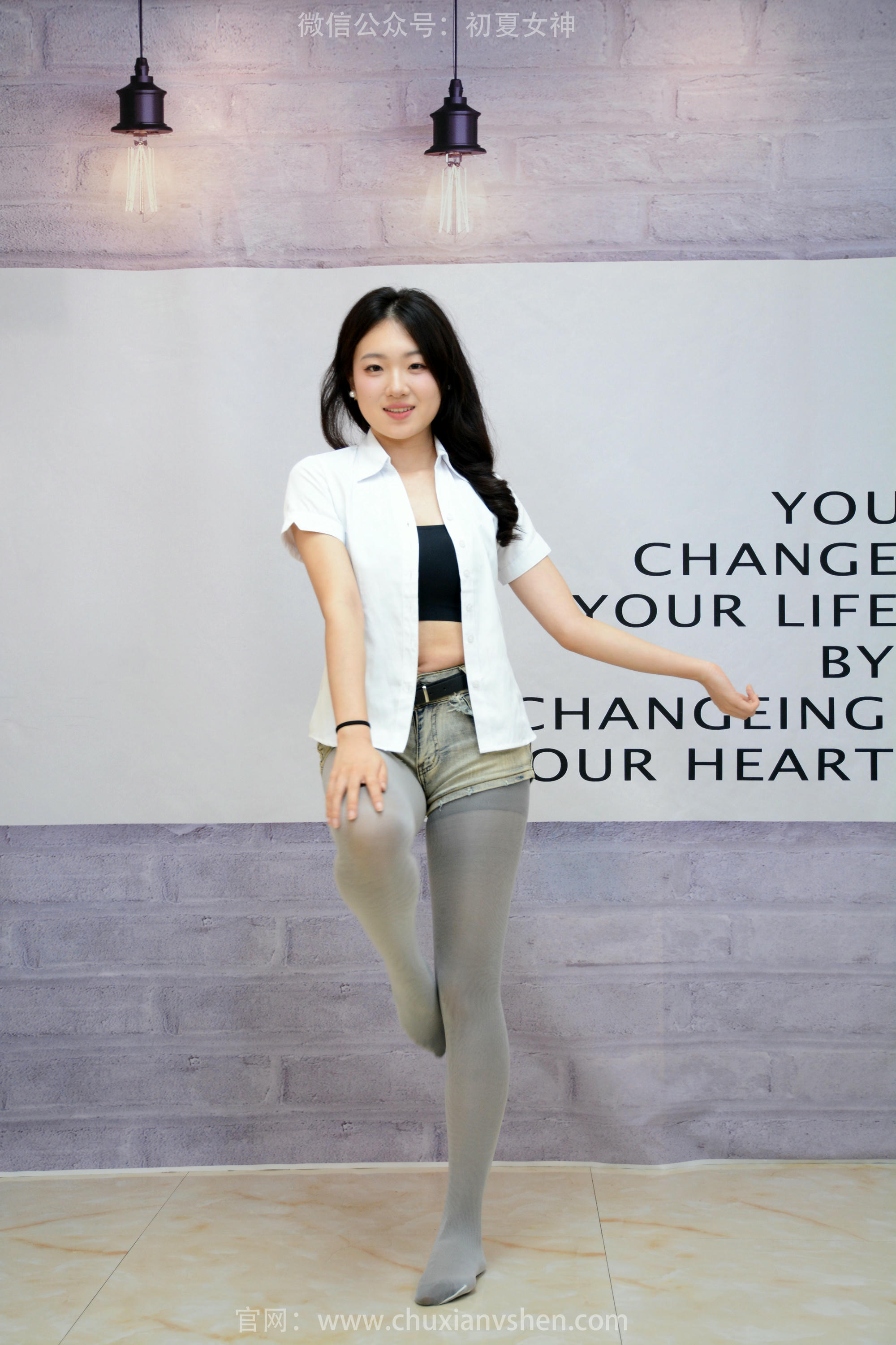 初夏女神 NO.242 环环~【异国风情】啥叫异国风情？乱扯，我不就是袜子不一样了 [140P1V 5.64GB]_第2集