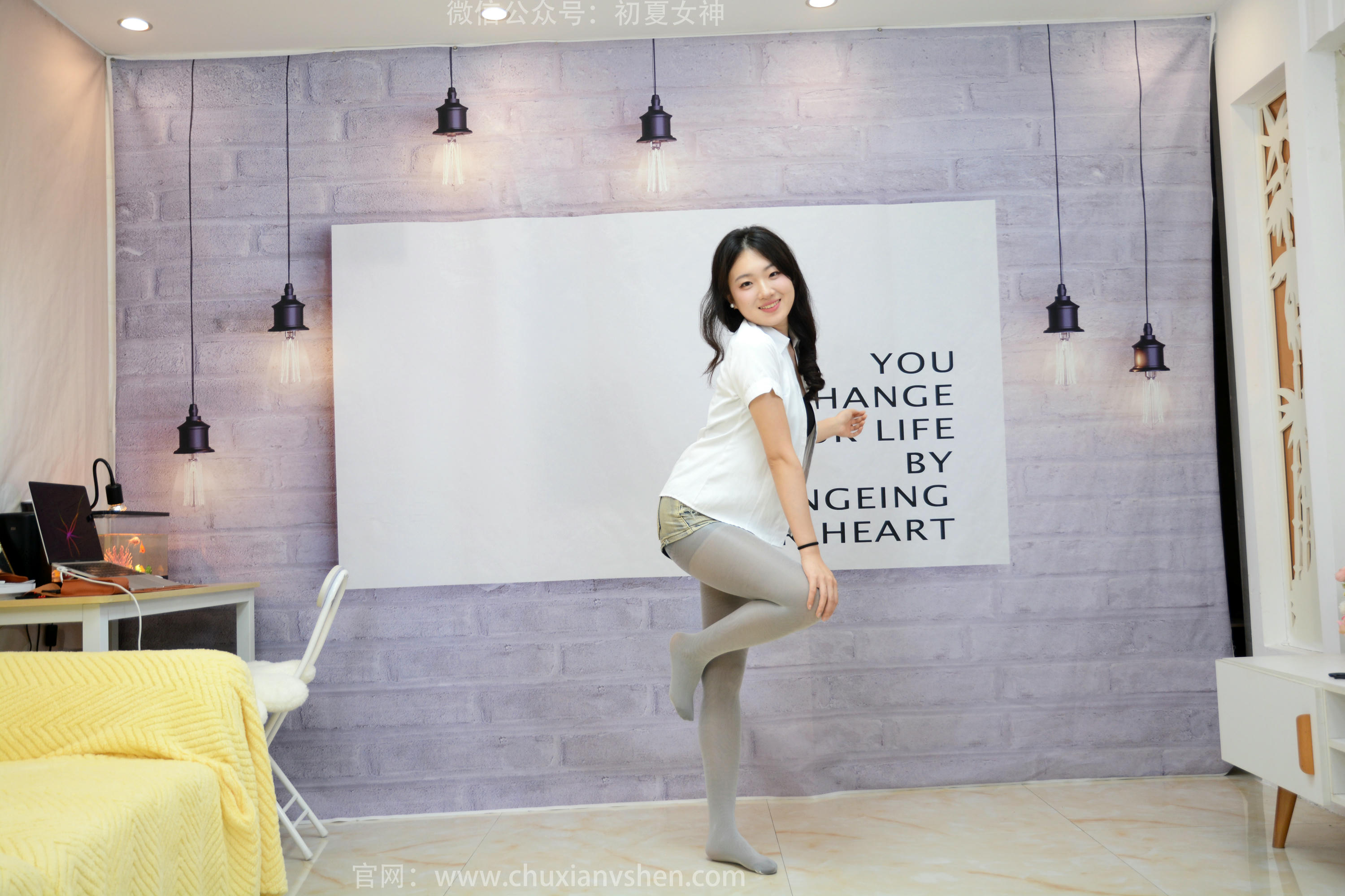 初夏女神 NO.242 环环~【异国风情】啥叫异国风情？乱扯，我不就是袜子不一样了 [140P1V 5.64GB]_第2集