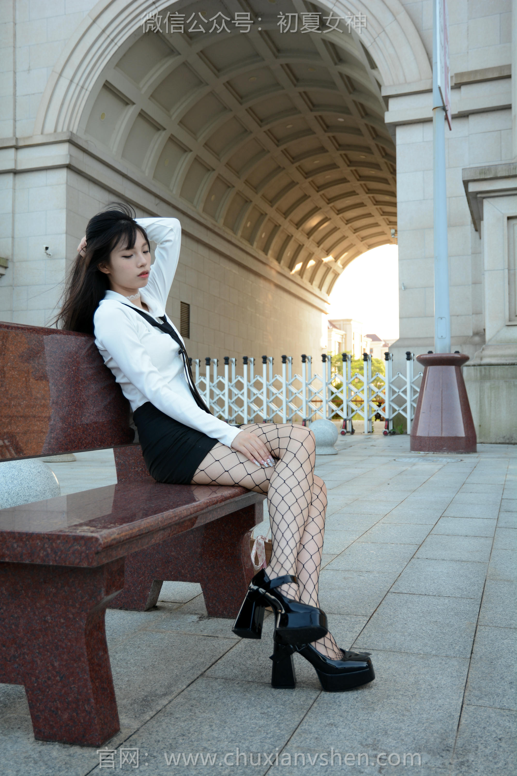 初夏女神 NO.243 番茄~【闪亮登场】时尚这个词对我来说仅仅是学习的开始 [90P1V 3.83GB]_第2集