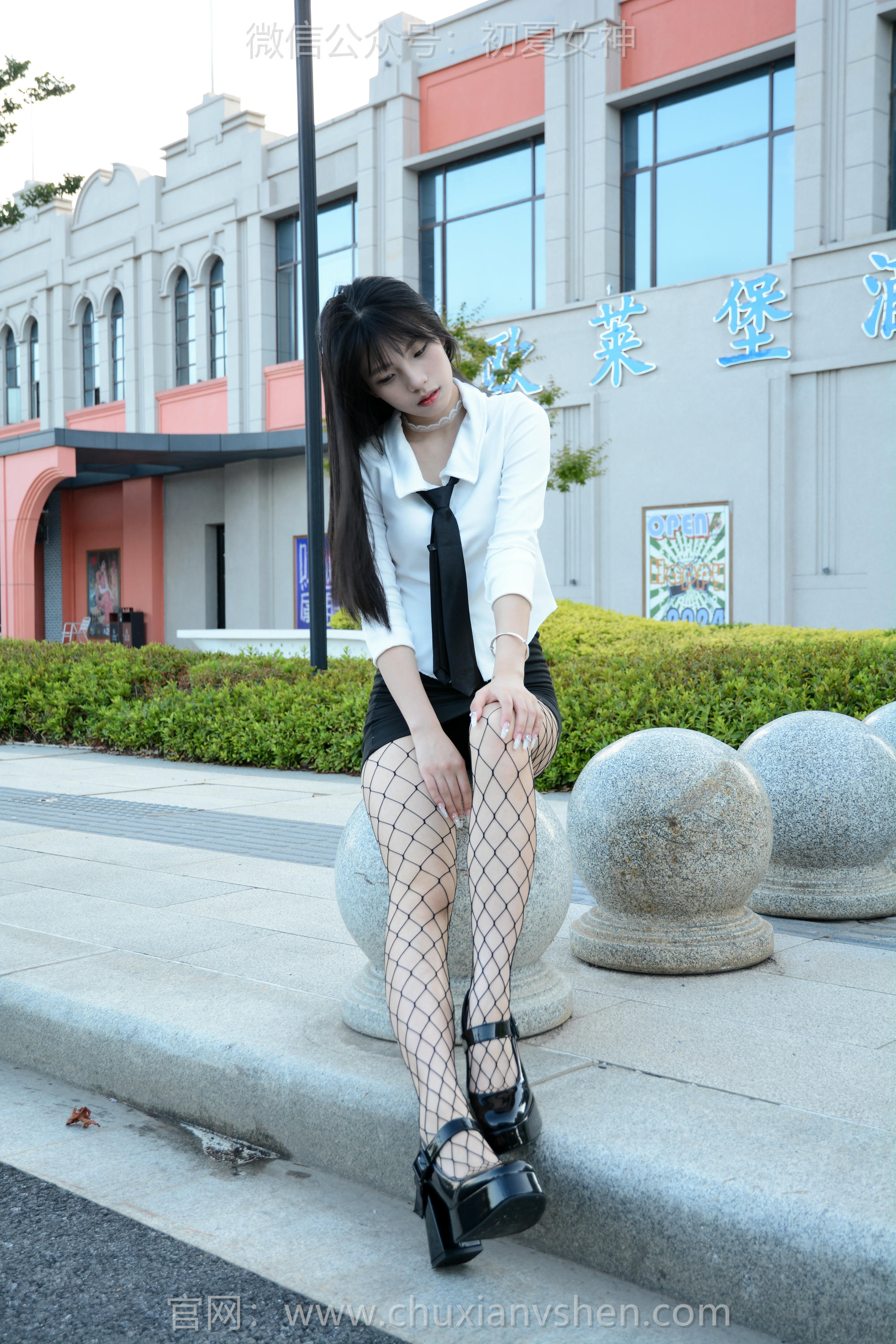 初夏女神 NO.243 番茄~【闪亮登场】时尚这个词对我来说仅仅是学习的开始 [90P1V 3.83GB]_第2集