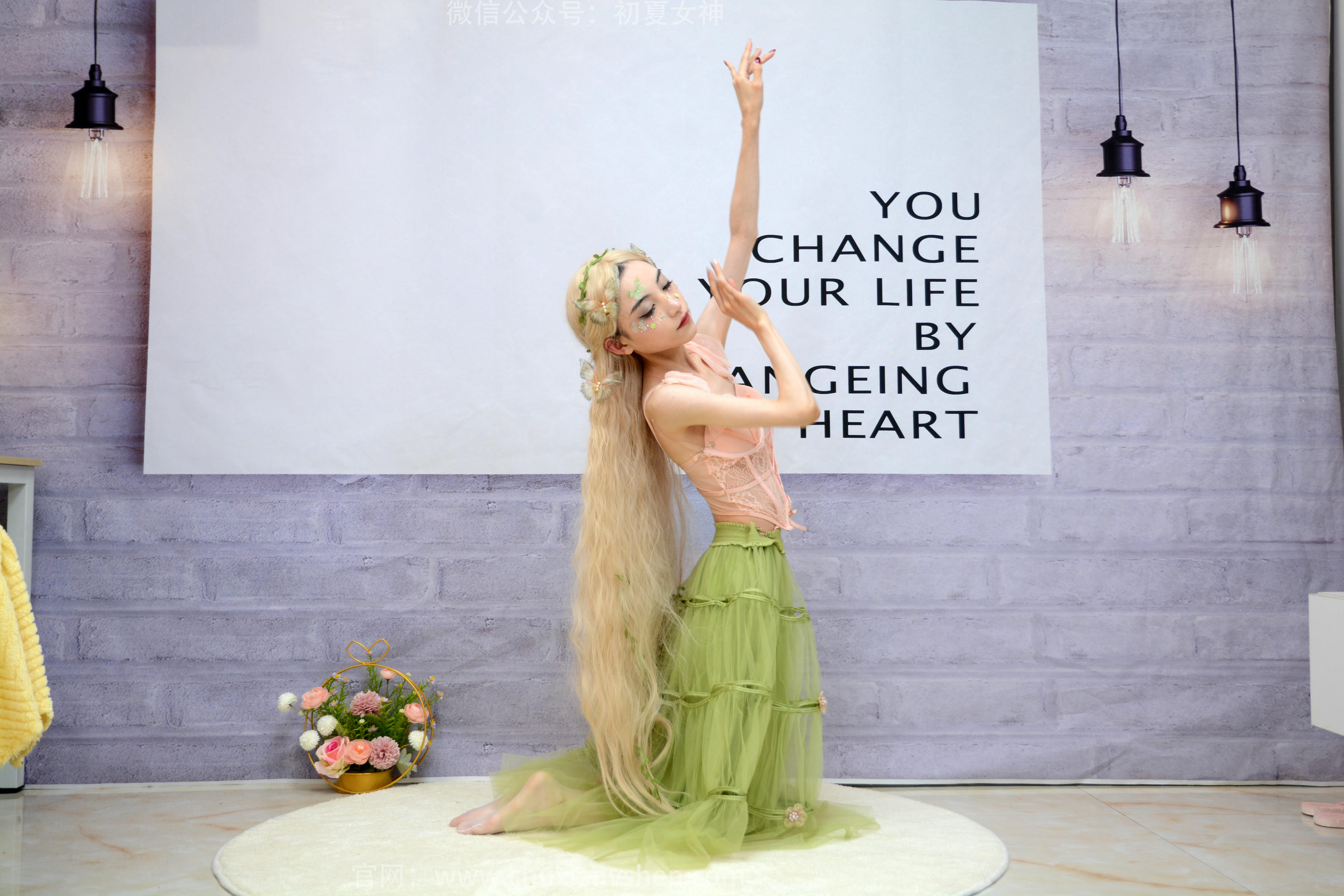 初夏女神 NO.245 柒柒~《精灵之光》今日我就是夜空中的小精灵 [90P1V 5.22GB]_第3集