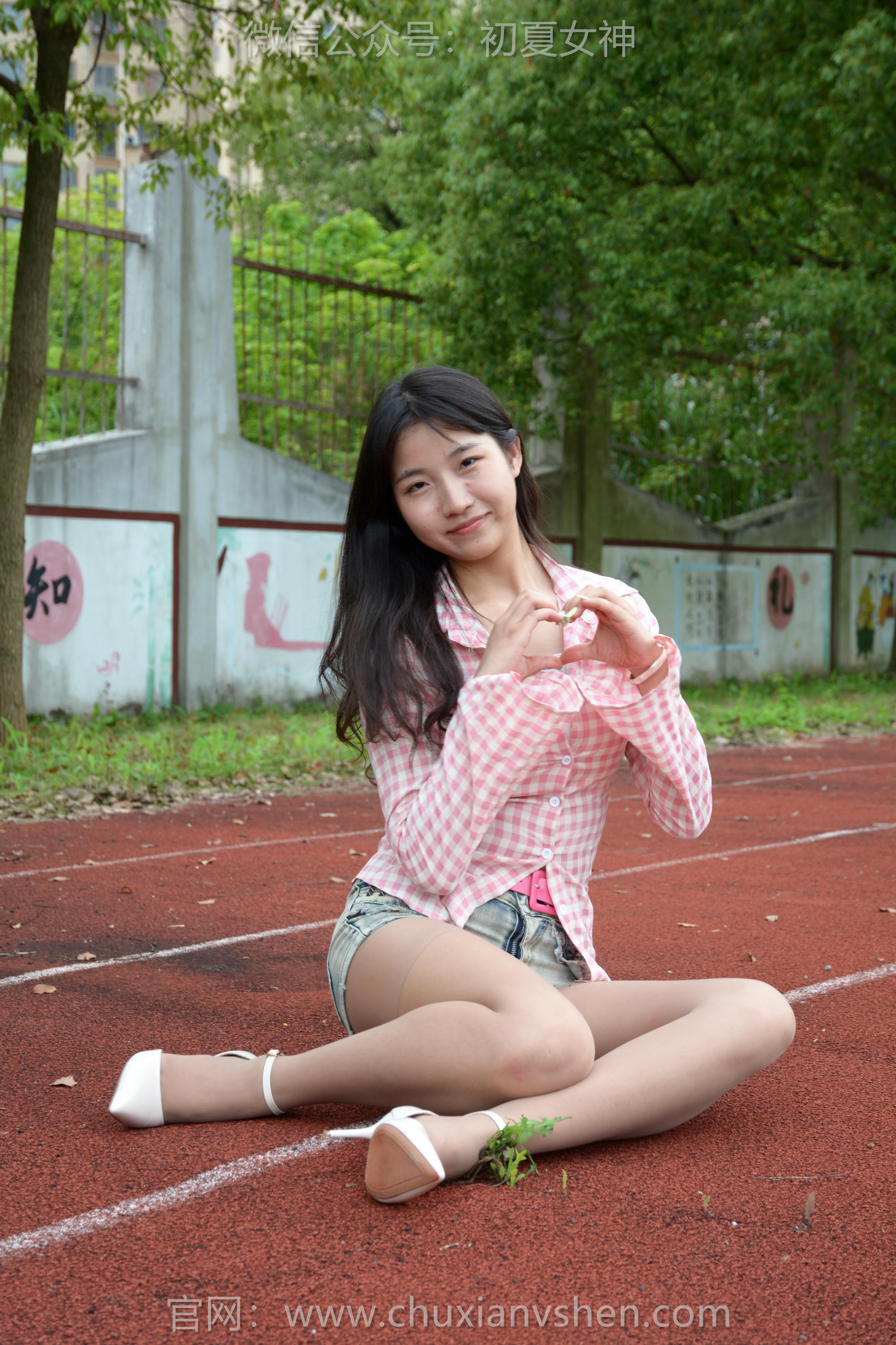 初夏女神 NO.248 点点 夏去秋来 [100P1V 4.10GB]_第2集