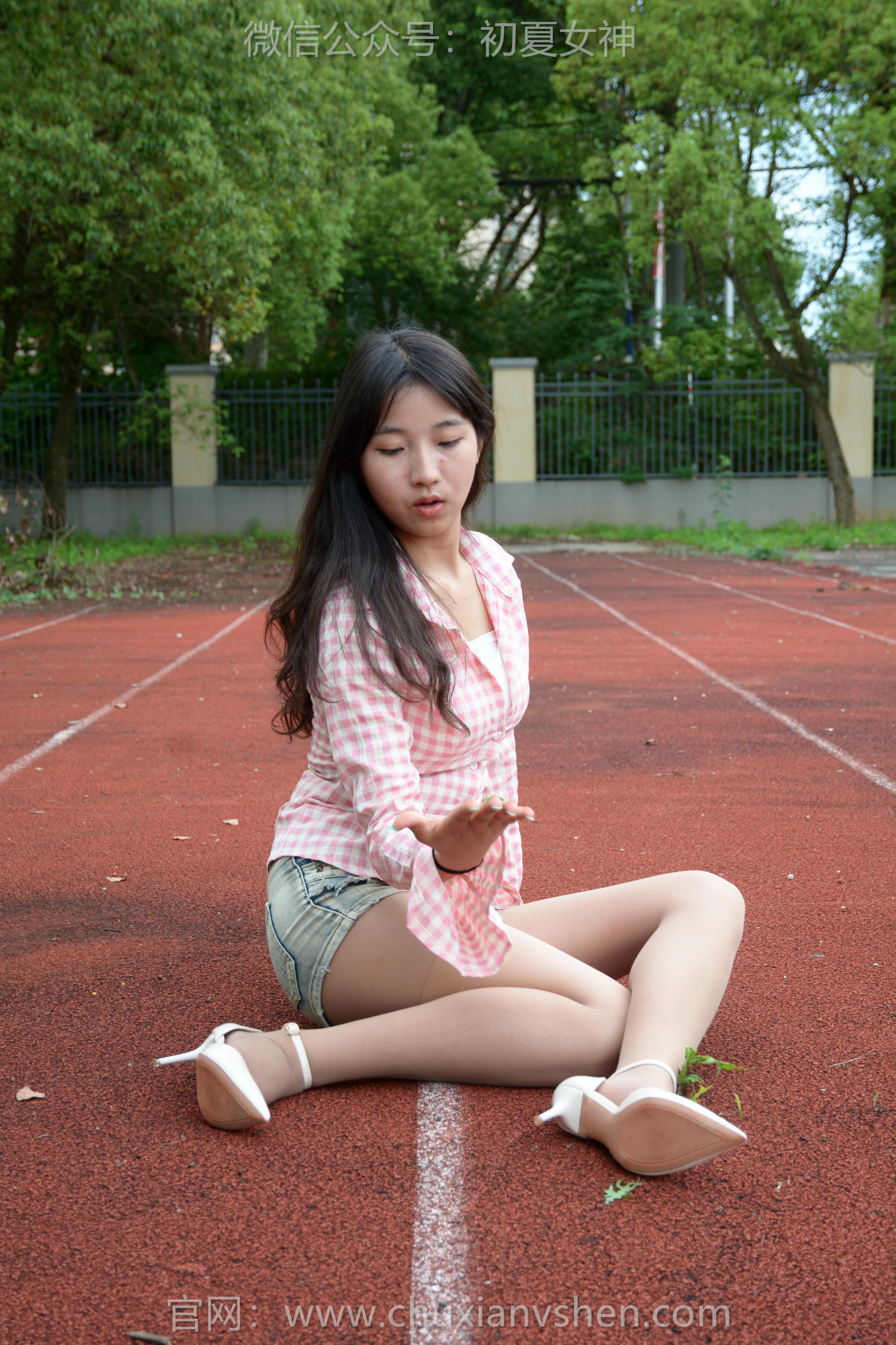 初夏女神 NO.248 点点 夏去秋来 [100P1V 4.10GB]_第2集