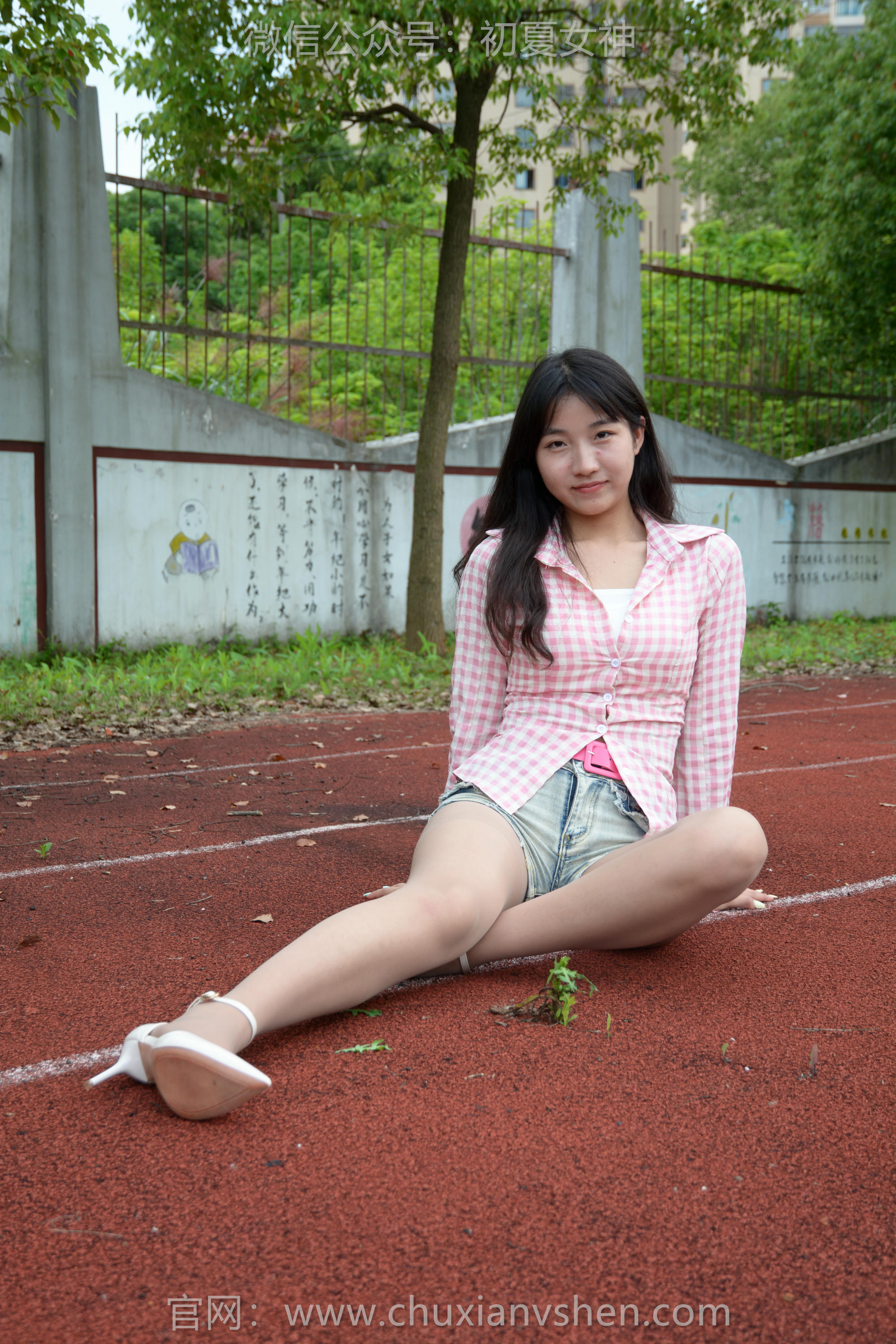 初夏女神 NO.248 点点 夏去秋来 [100P1V 4.10GB]_第2集