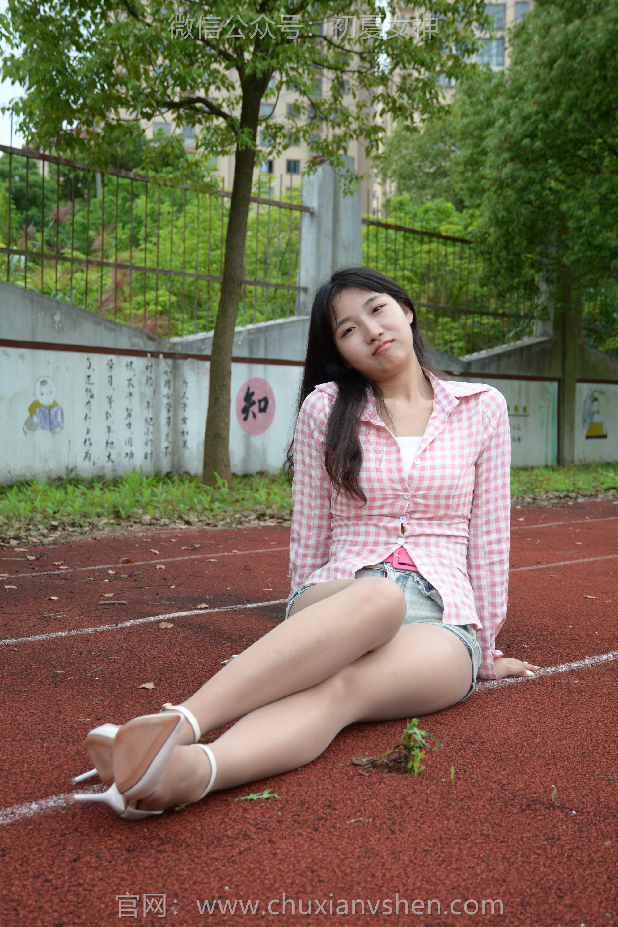 初夏女神 NO.248 点点 夏去秋来 [100P1V 4.10GB]_第2集