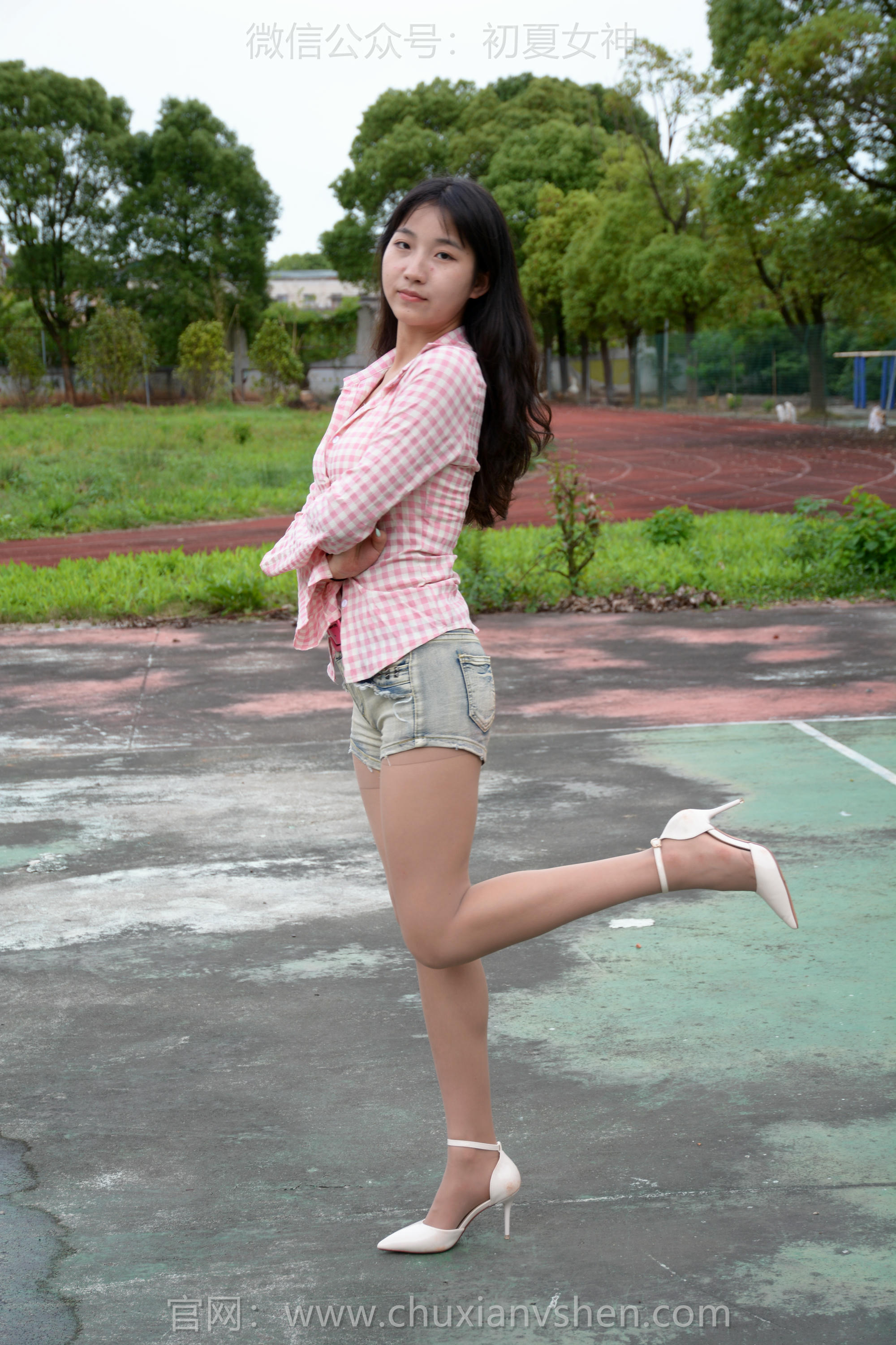 初夏女神 NO.248 点点 夏去秋来 [100P1V 4.10GB]_第2集