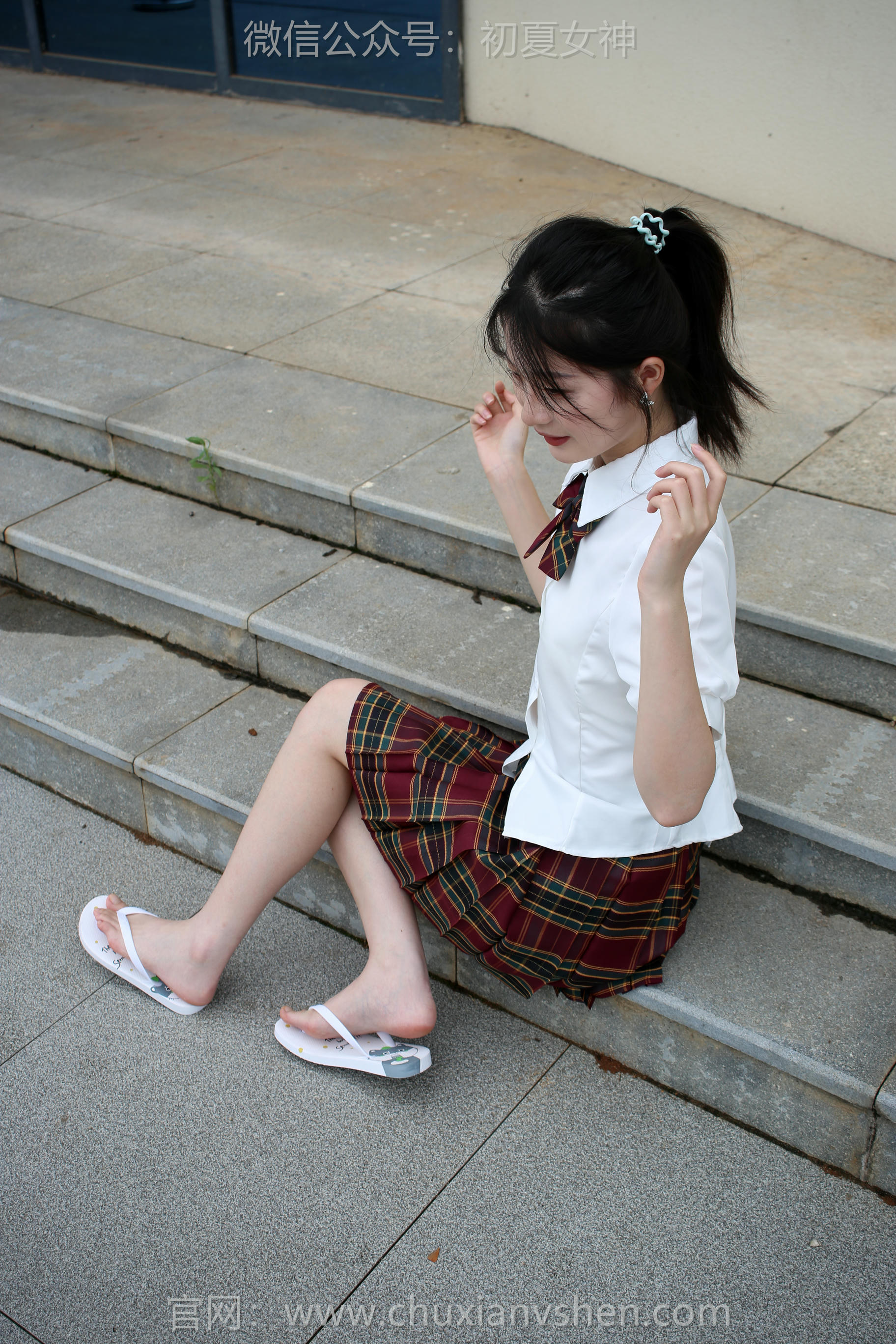 初夏女神 NO.251 安妮~【JK人字拖 [130P1V 4.99 GB]_第1集