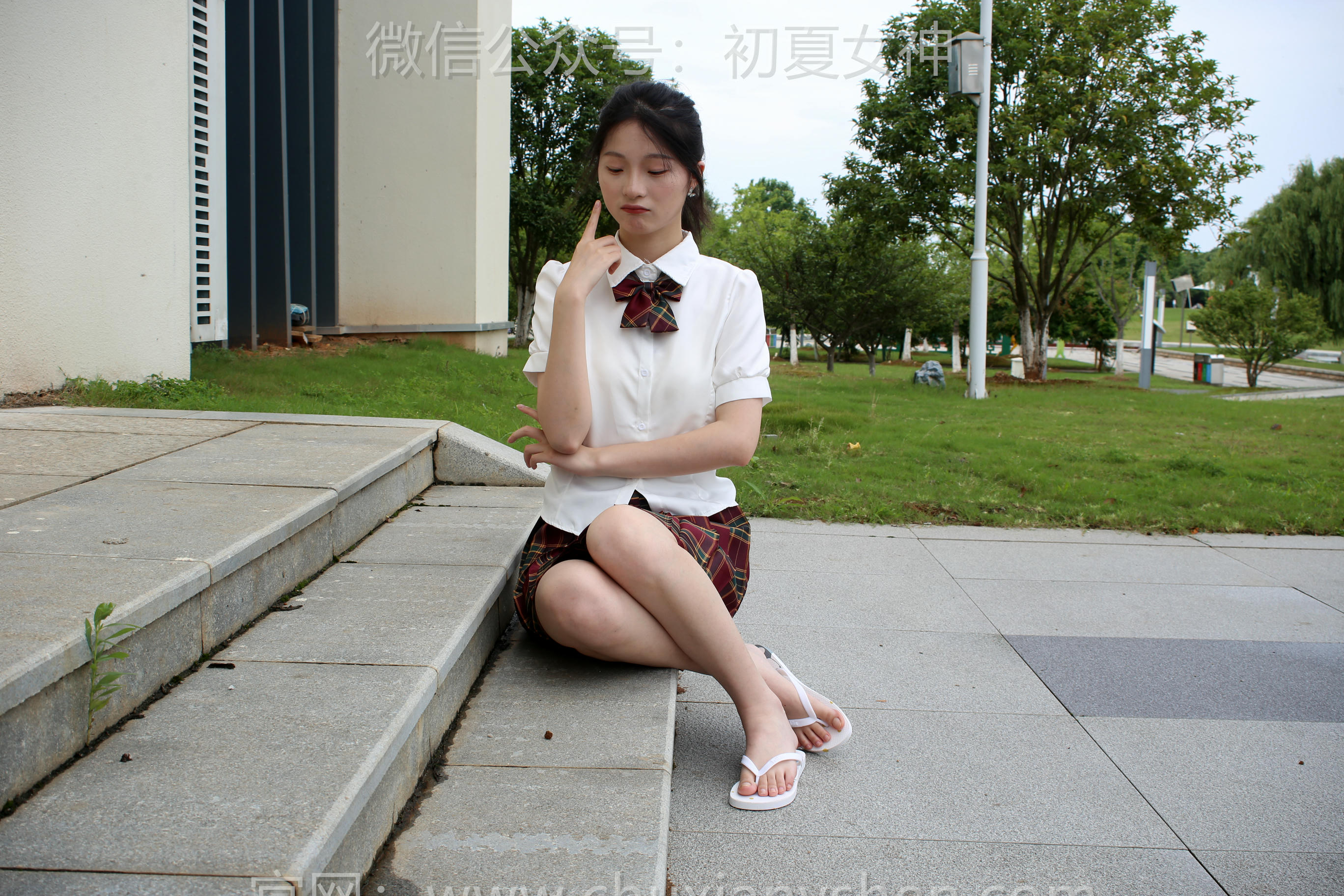 初夏女神 NO.251 安妮~【JK人字拖 [130P1V 4.99 GB]_第1集