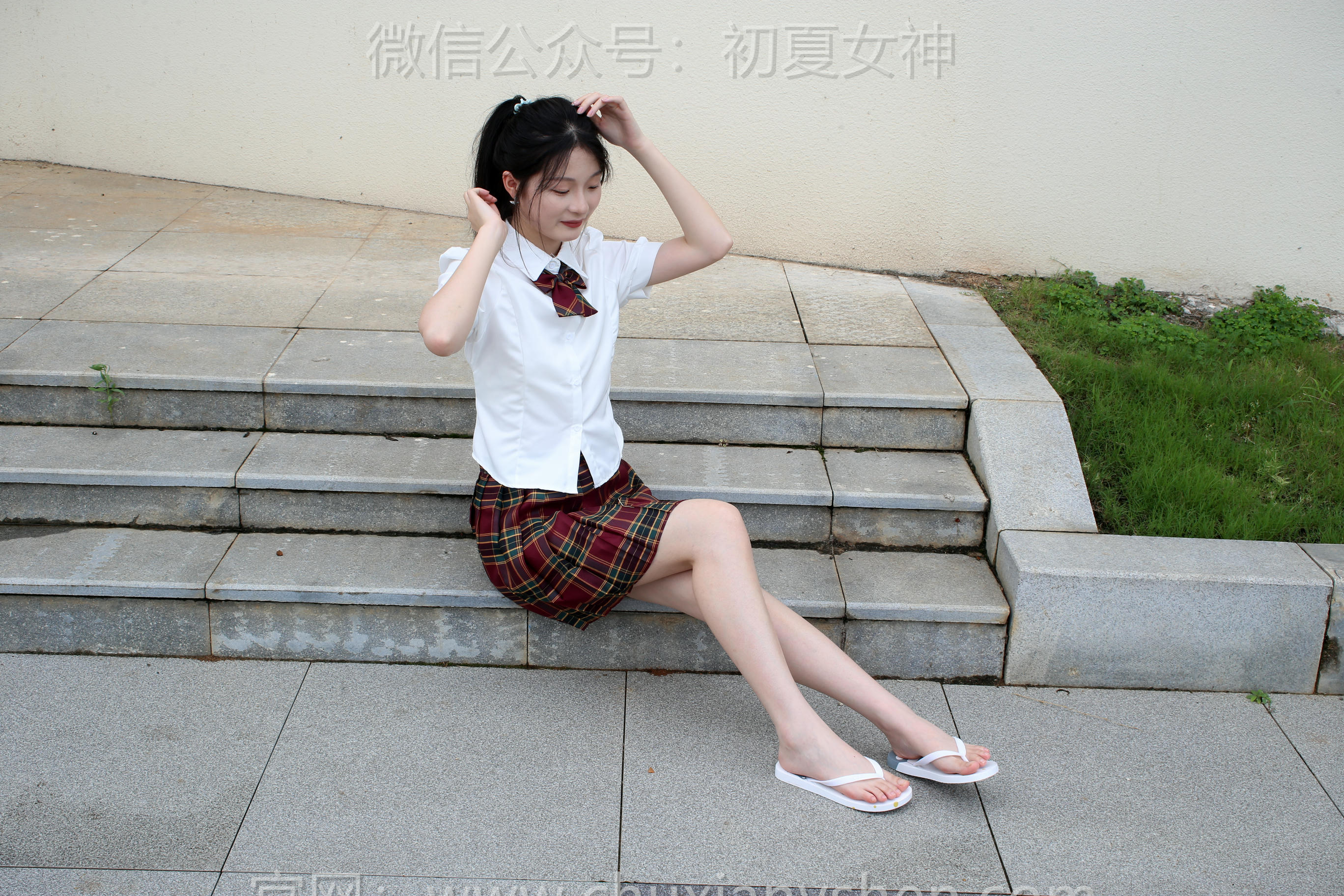 初夏女神 NO.251 安妮~【JK人字拖 [130P1V 4.99 GB]_第2集