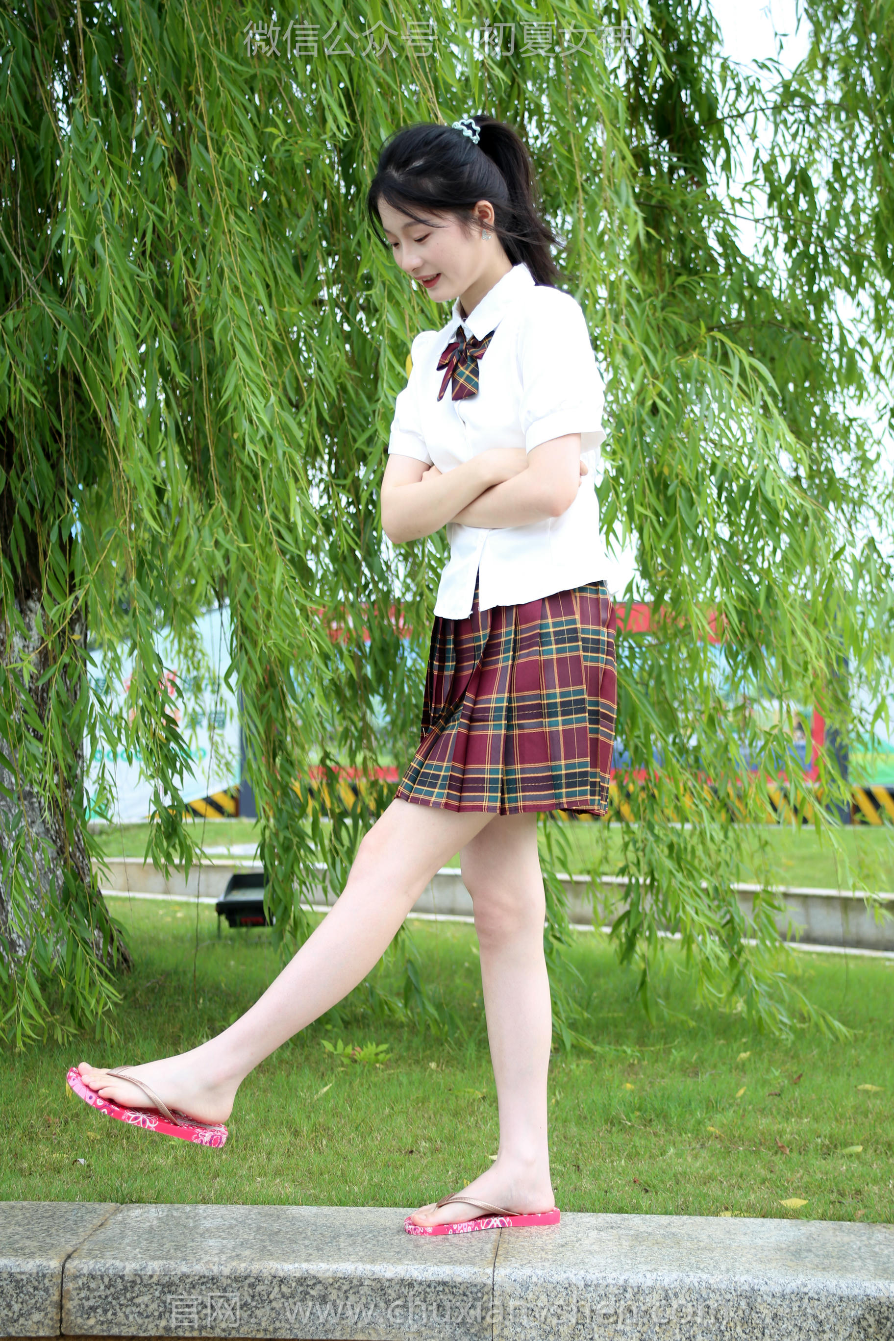 初夏女神 NO.251 安妮~【JK人字拖 [130P1V 4.99 GB]_第3集