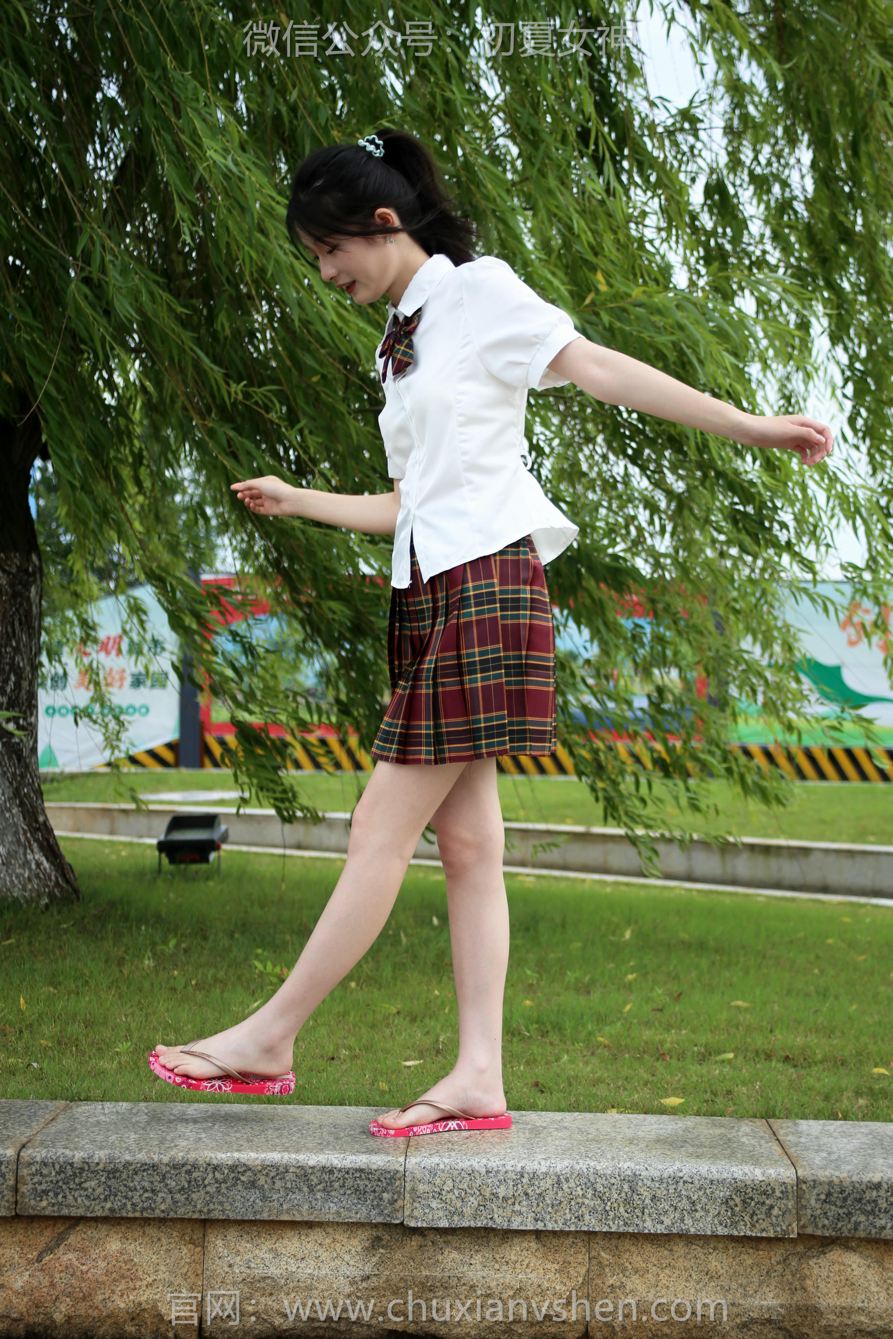 初夏女神 NO.251 安妮~【JK人字拖 [130P1V 4.99 GB]_第3集