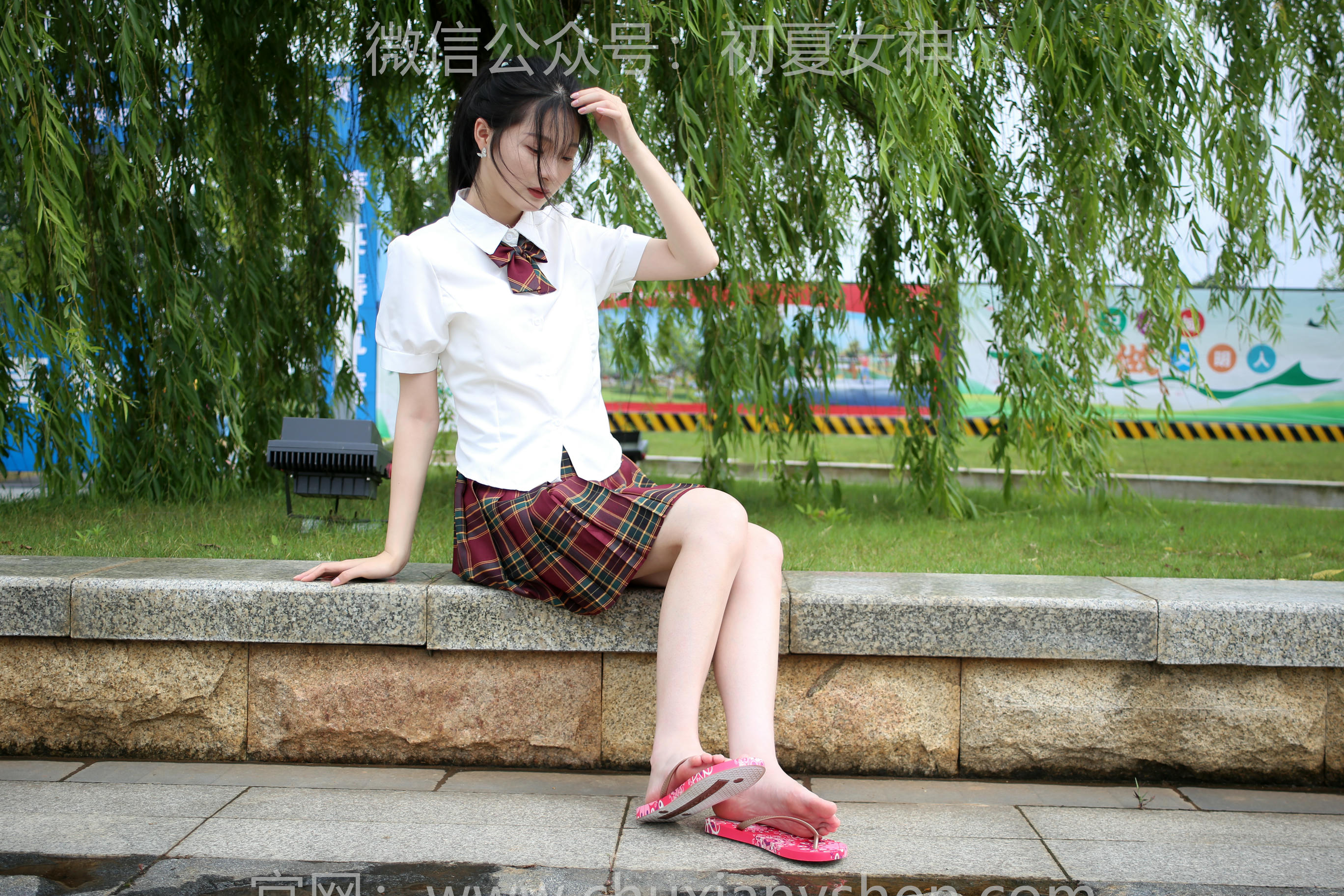 初夏女神 NO.251 安妮~【JK人字拖 [130P1V 4.99 GB]_第4集