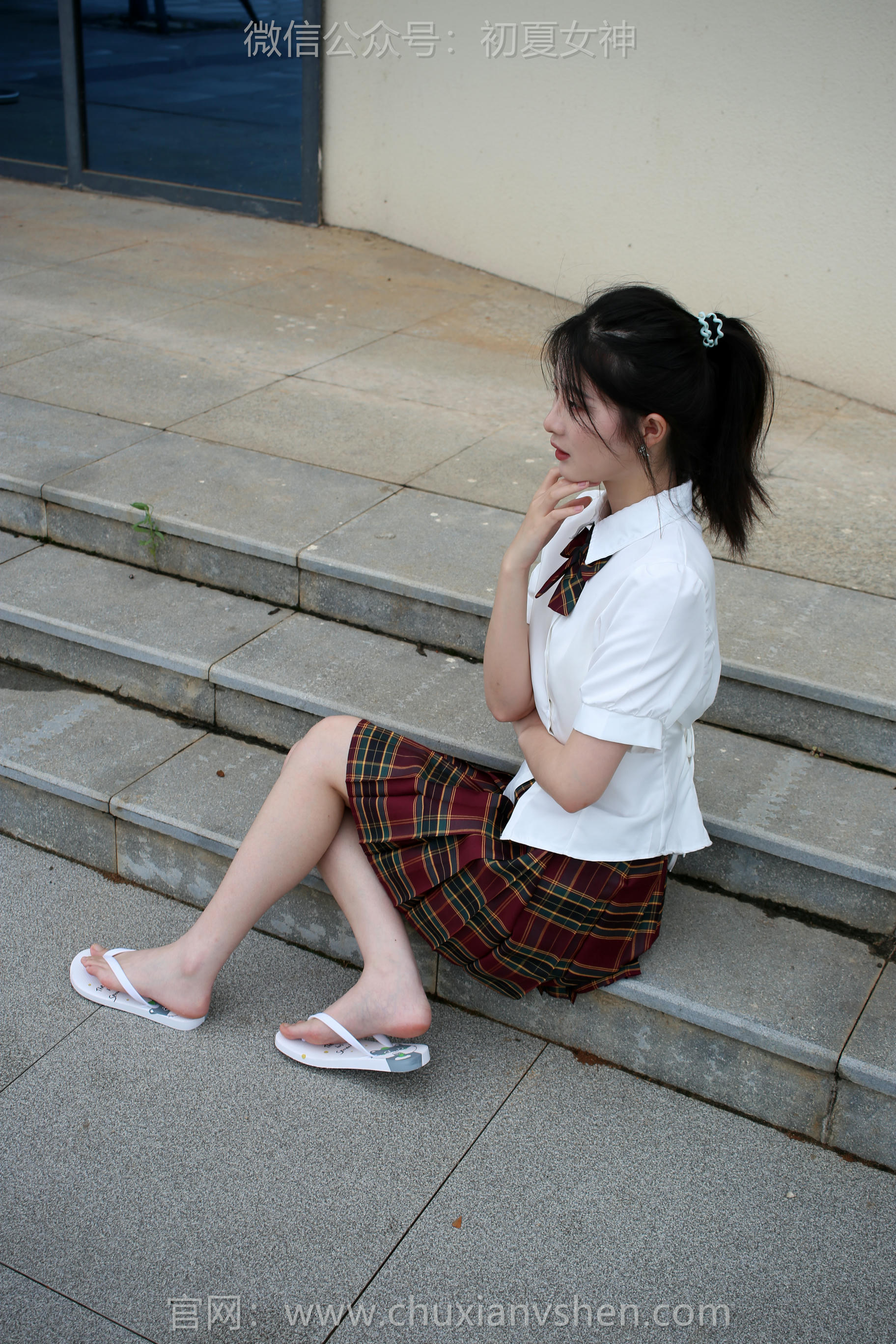 初夏女神 NO.251 安妮~【JK人字拖 [130P1V 4.99 GB]_第1集