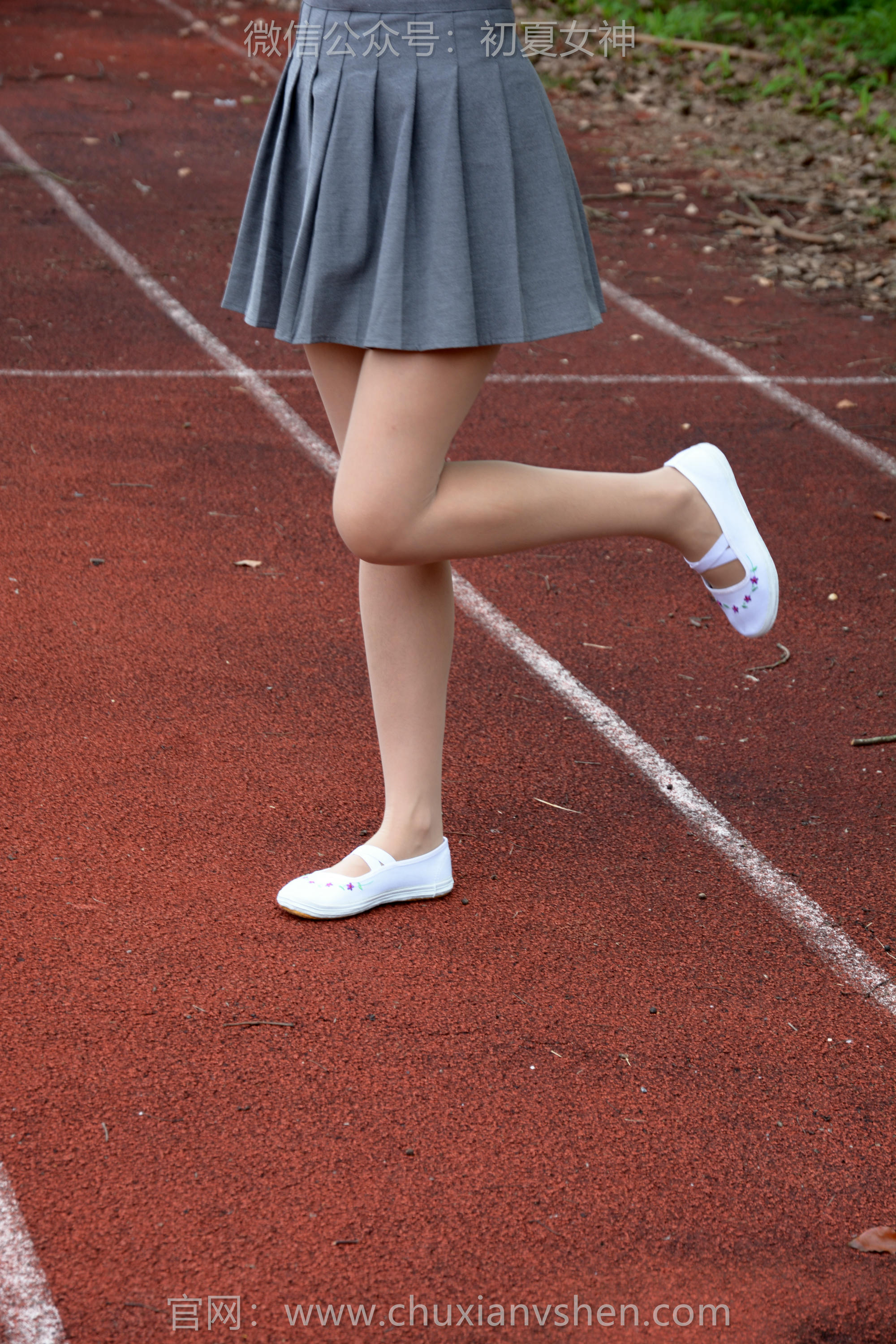 初夏女神 NO.255 点点~秋天问候 [150P1V 6.16 GB]_第1集