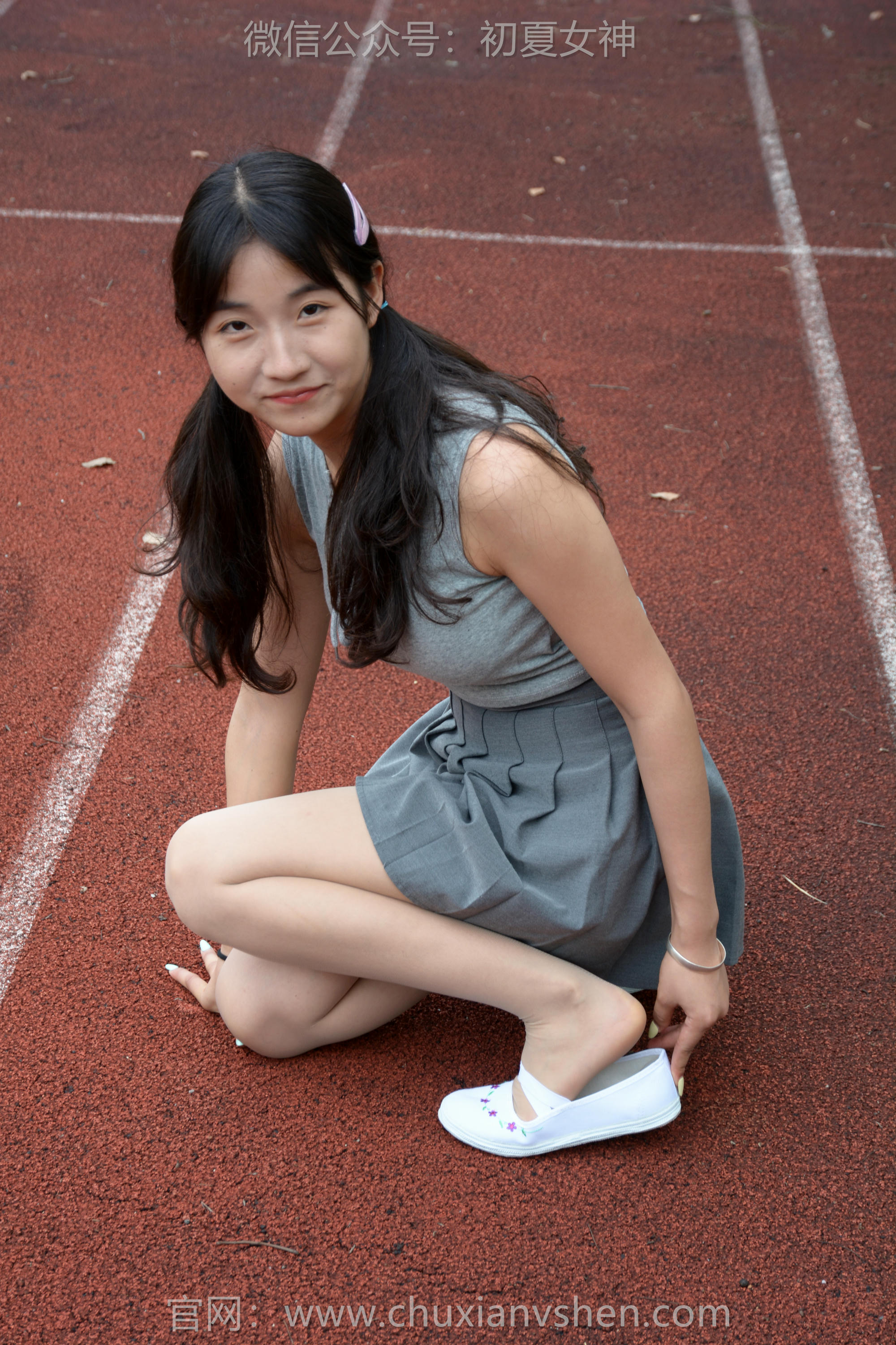 初夏女神 NO.255 点点~秋天问候 [150P1V 6.16 GB]_第1集