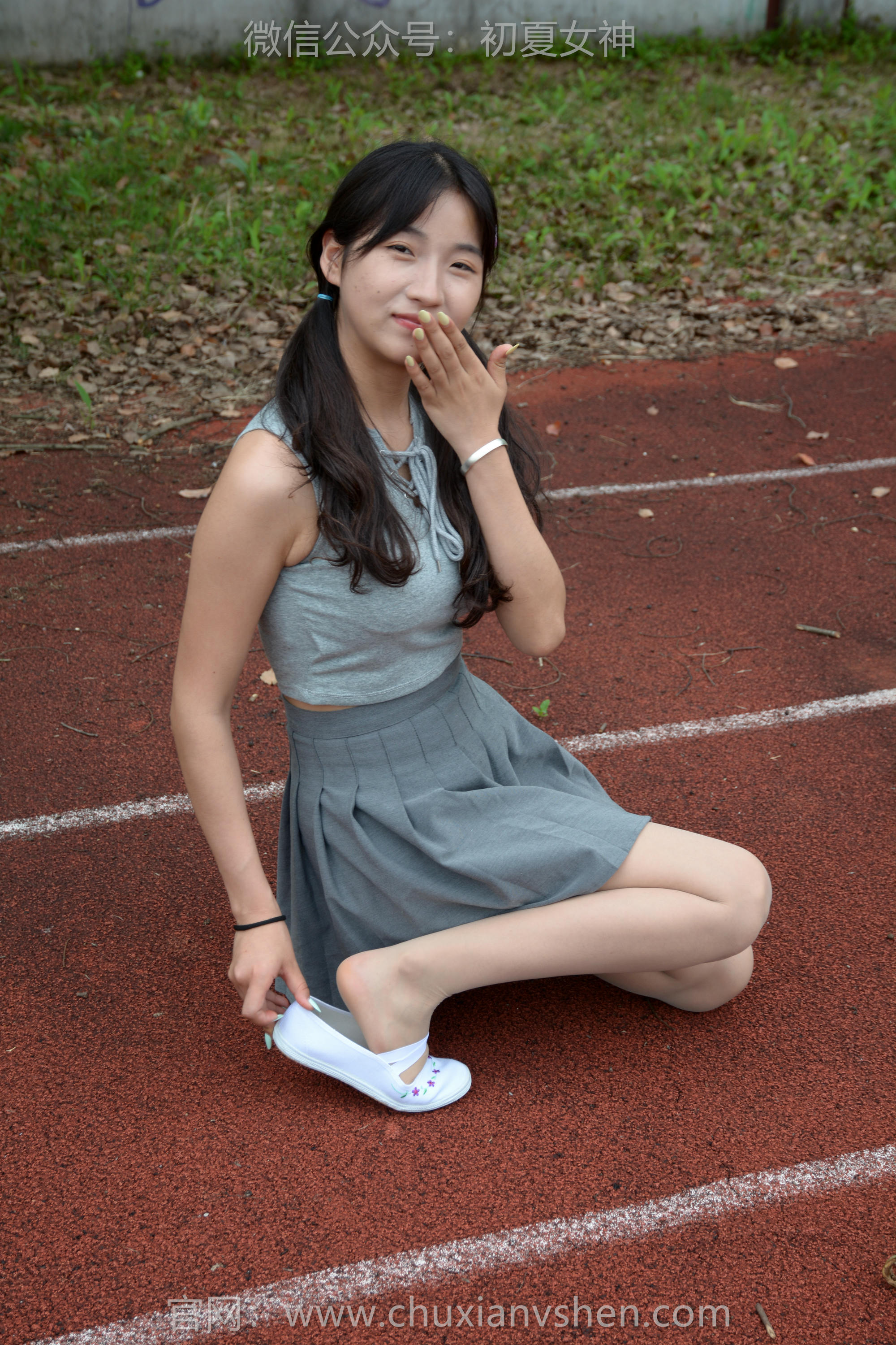 初夏女神 NO.255 点点~秋天问候 [150P1V 6.16 GB]_第1集