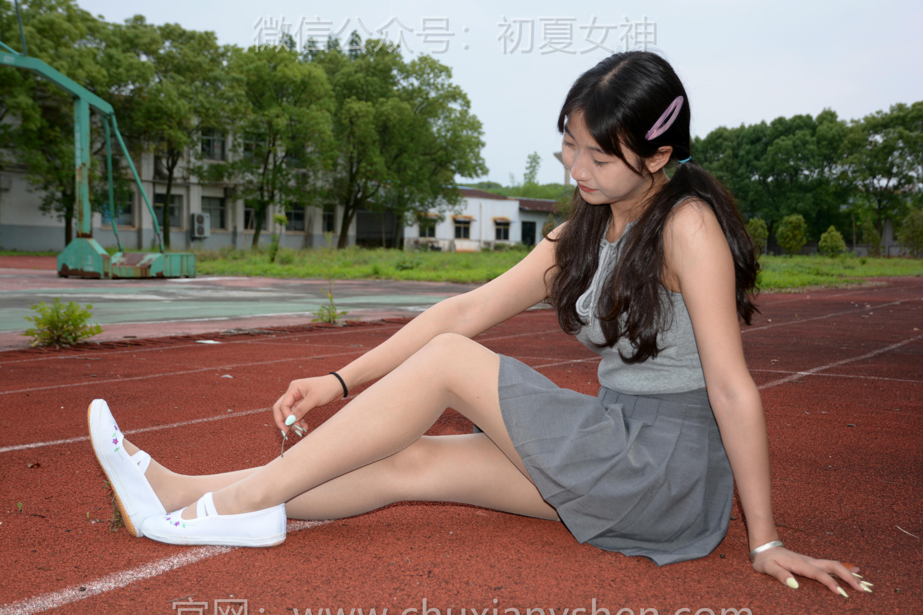 初夏女神 NO.255 点点~秋天问候 [150P1V 6.16 GB]_第2集