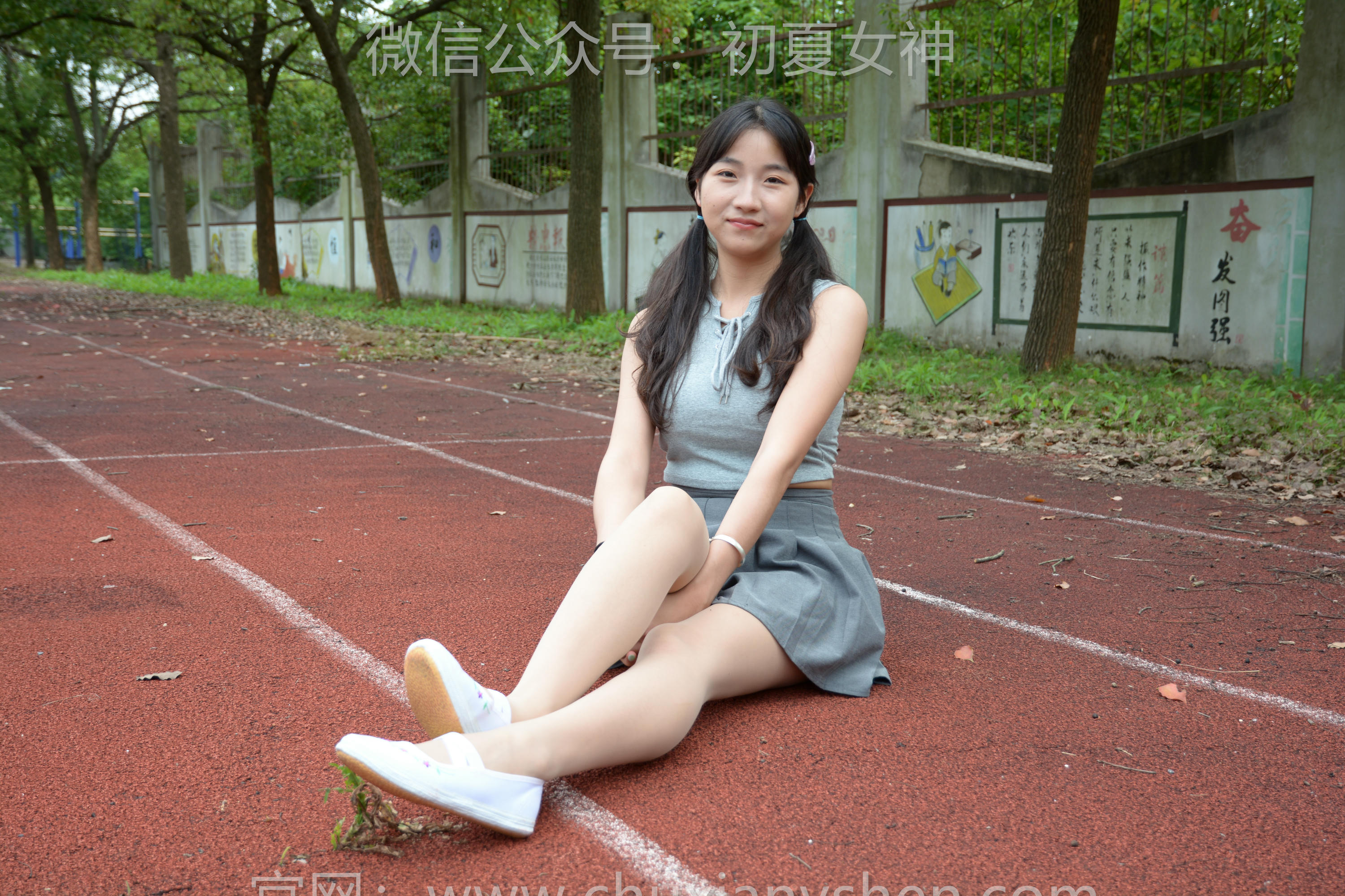 初夏女神 NO.255 点点~秋天问候 [150P1V 6.16 GB]_第2集