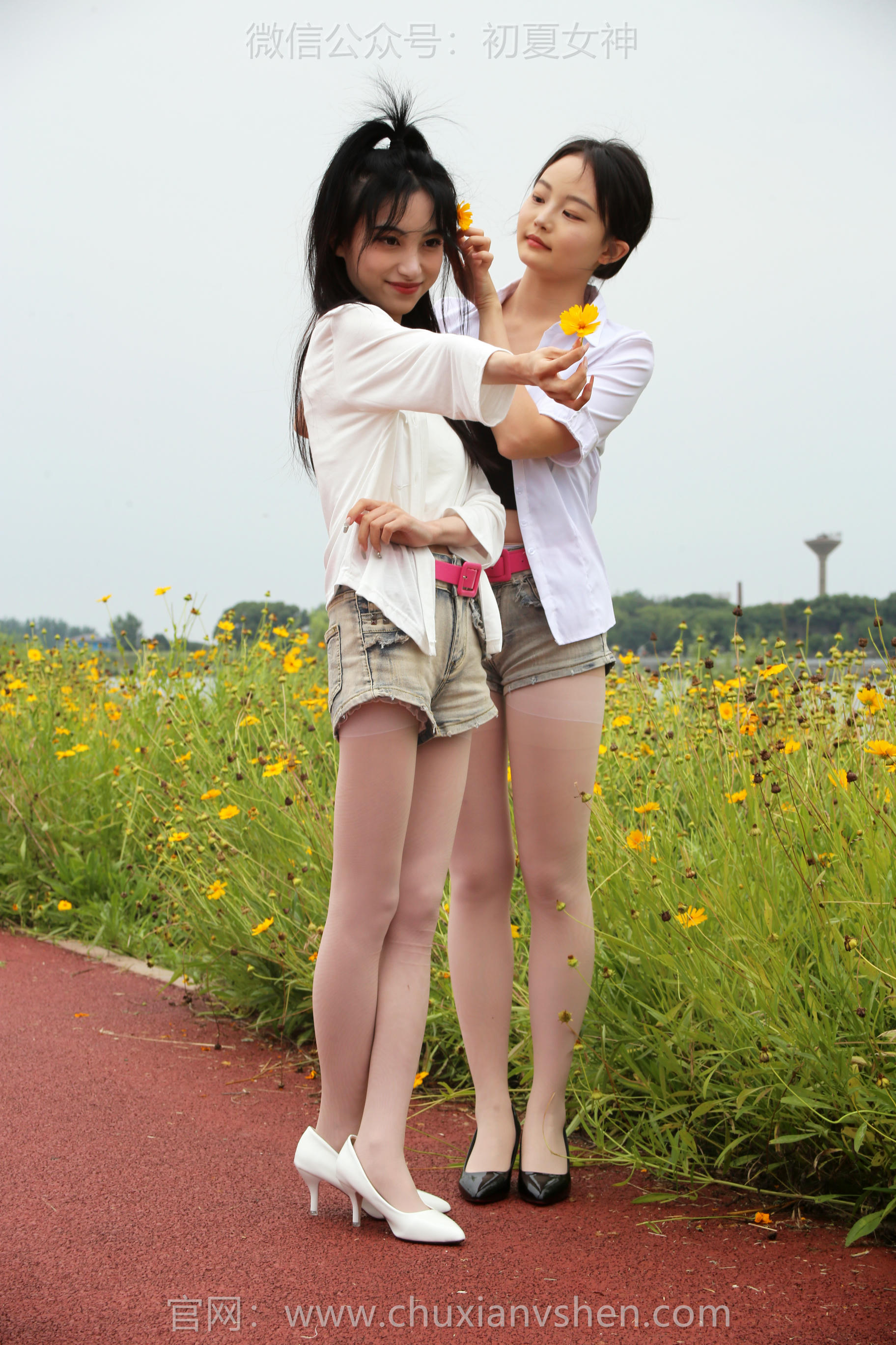 初夏女神 NO.257 柒柒、双双~ 光彩照人 [130P1V 4.70 GB]_第1集