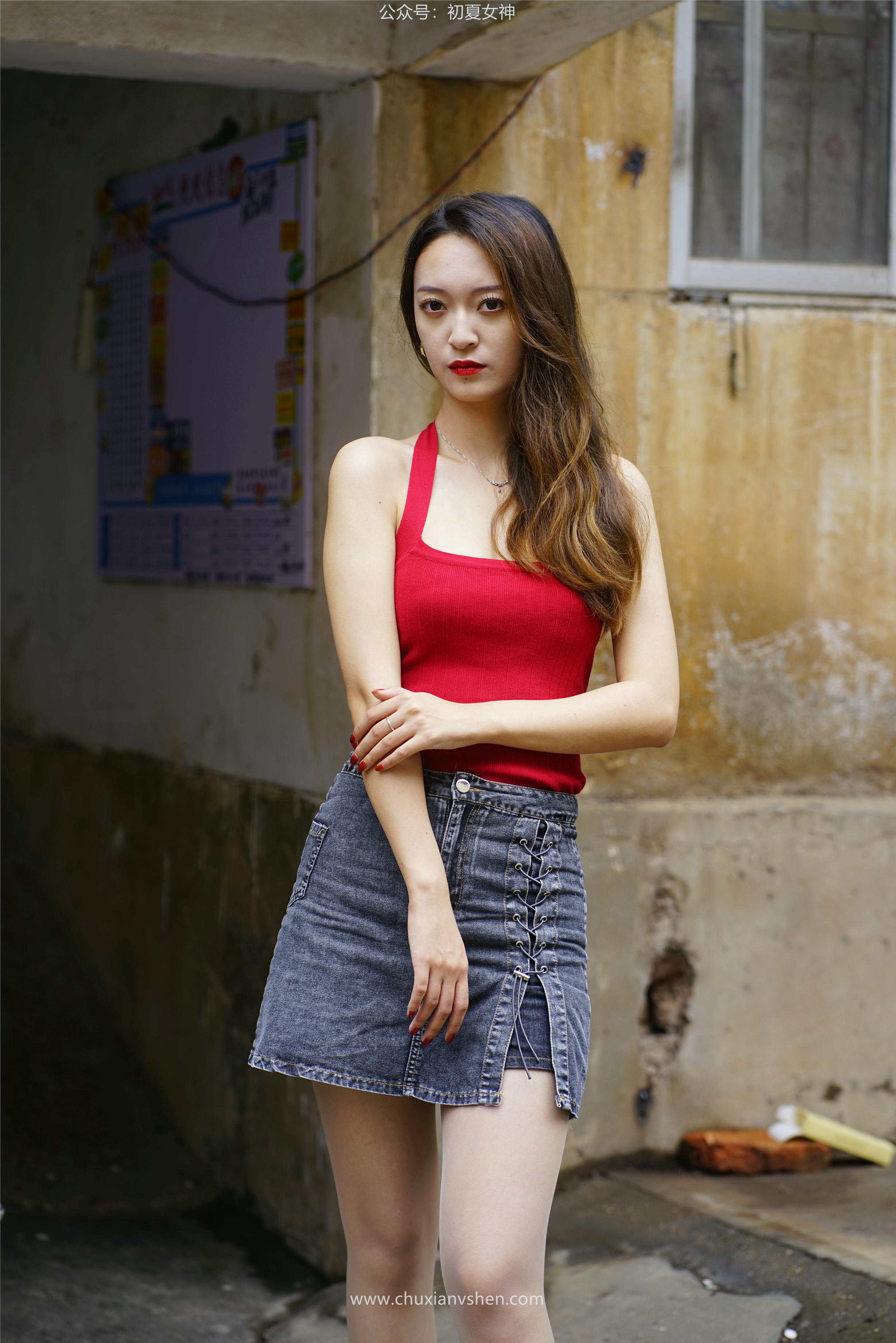 初夏女神 NO.045 依依 复古街头[130P+1V／4.44GB]_第6集