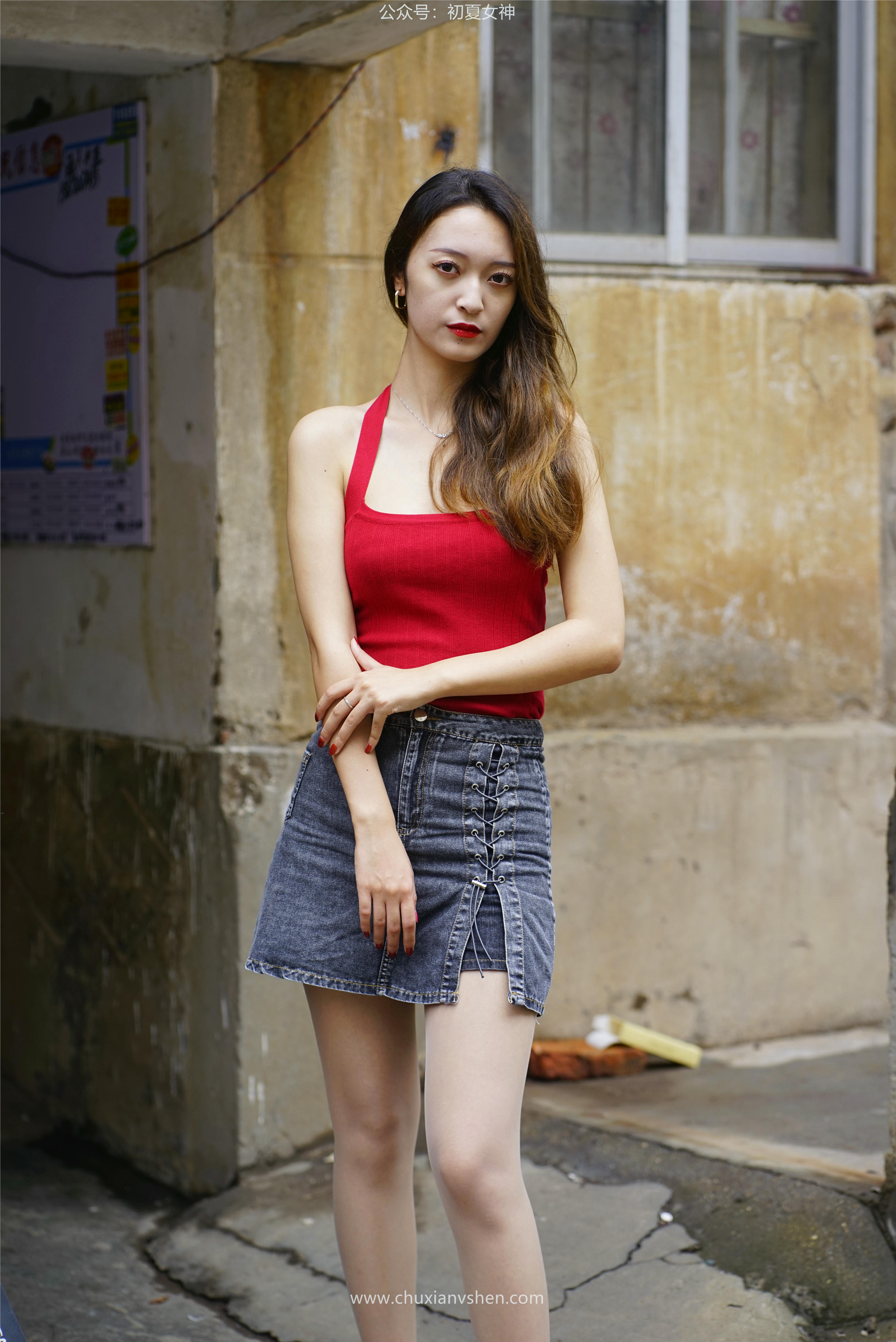 初夏女神 NO.045 依依 复古街头[130P+1V／4.44GB]_第6集